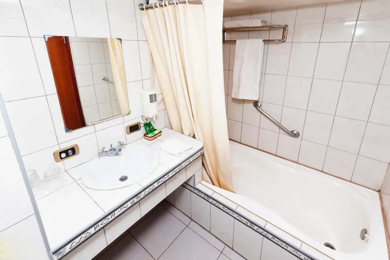 Standard Twin Room - single occupancy in Hotel Sol del Oriente Cusco Standard Twin Room - single occupancy in Hotel Sol del Oriente Cusco