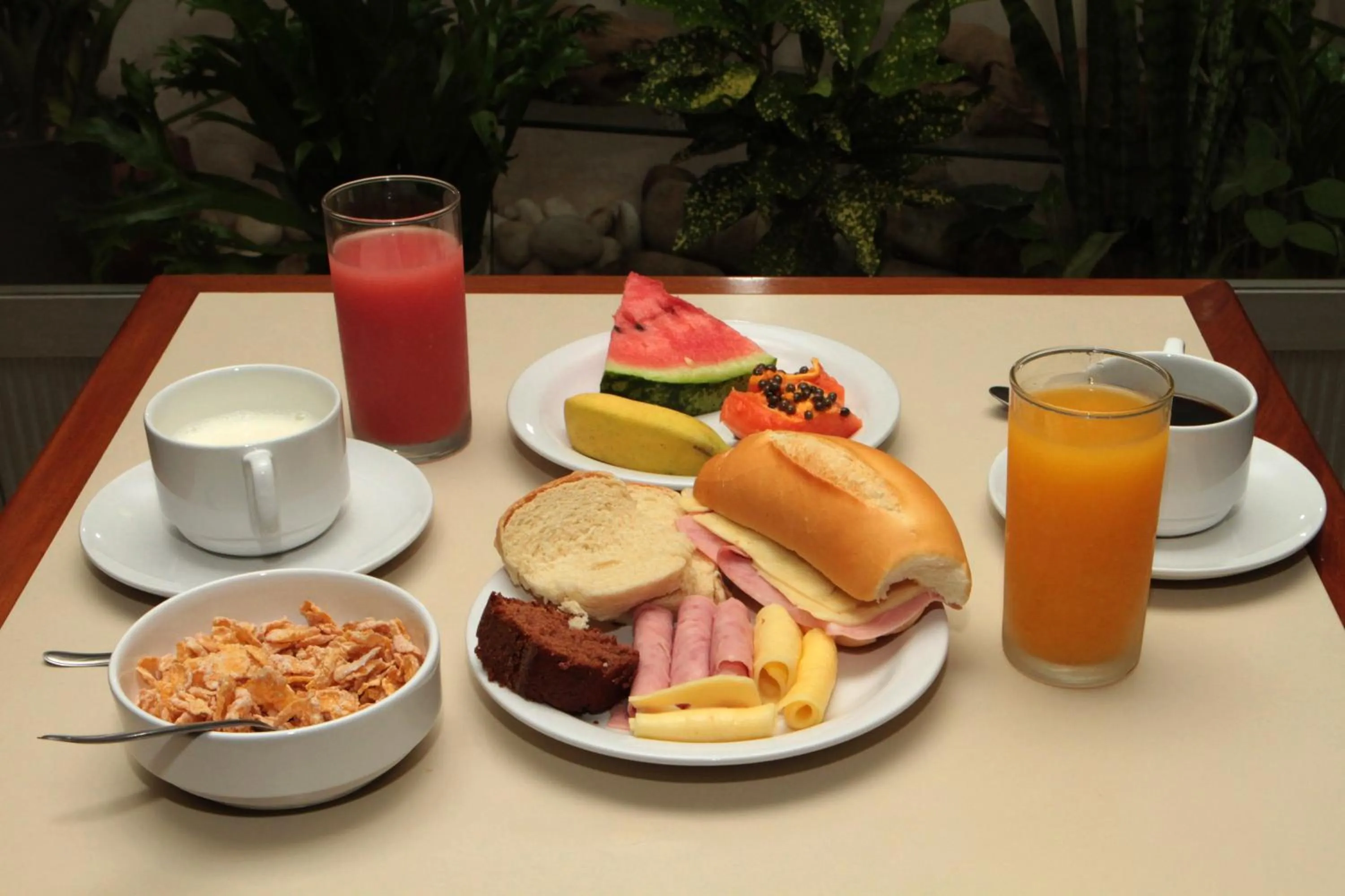 Breakfast in Hotel Pouso Alegre