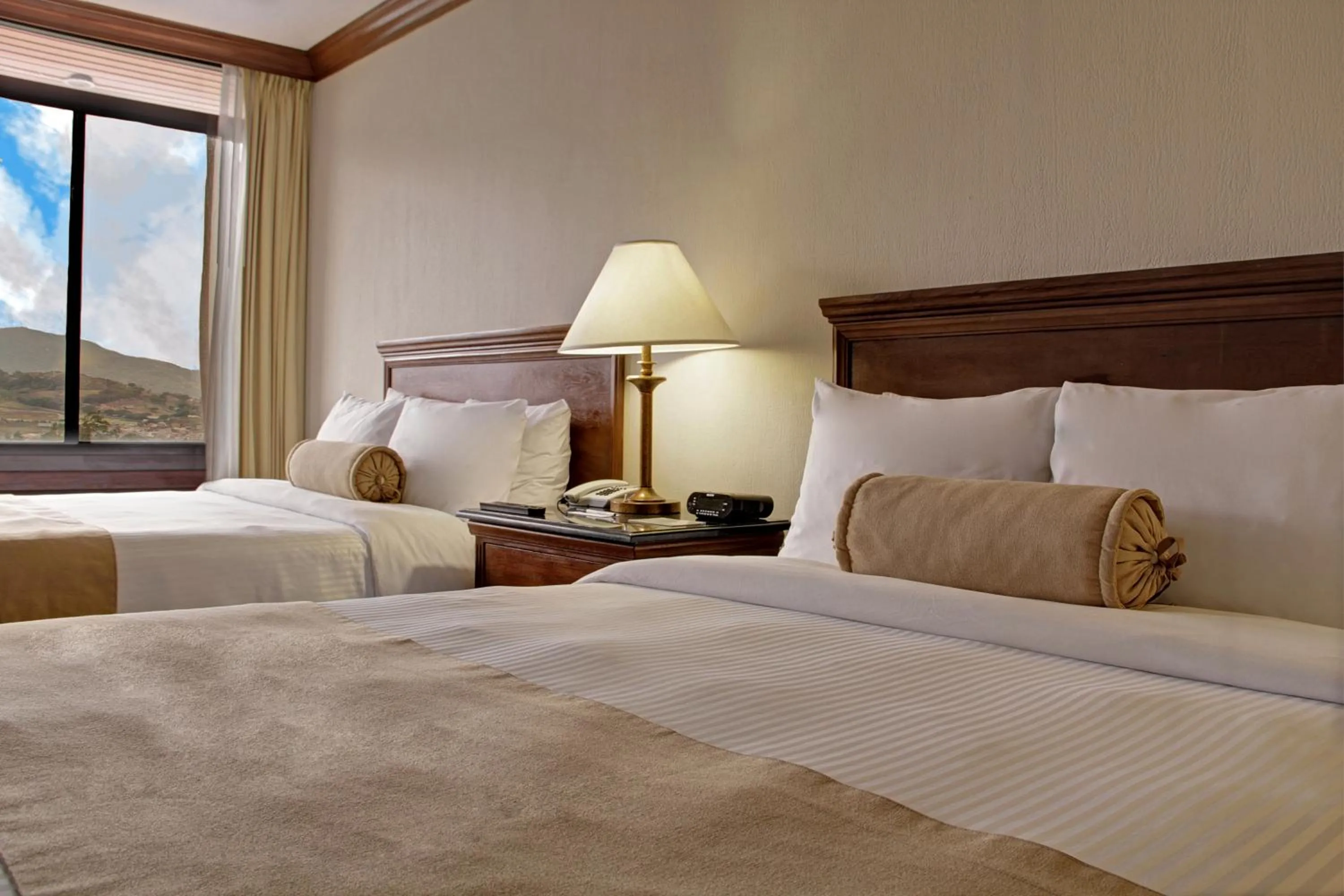 Bedroom, Bed in Wyndham San Jose Herradura