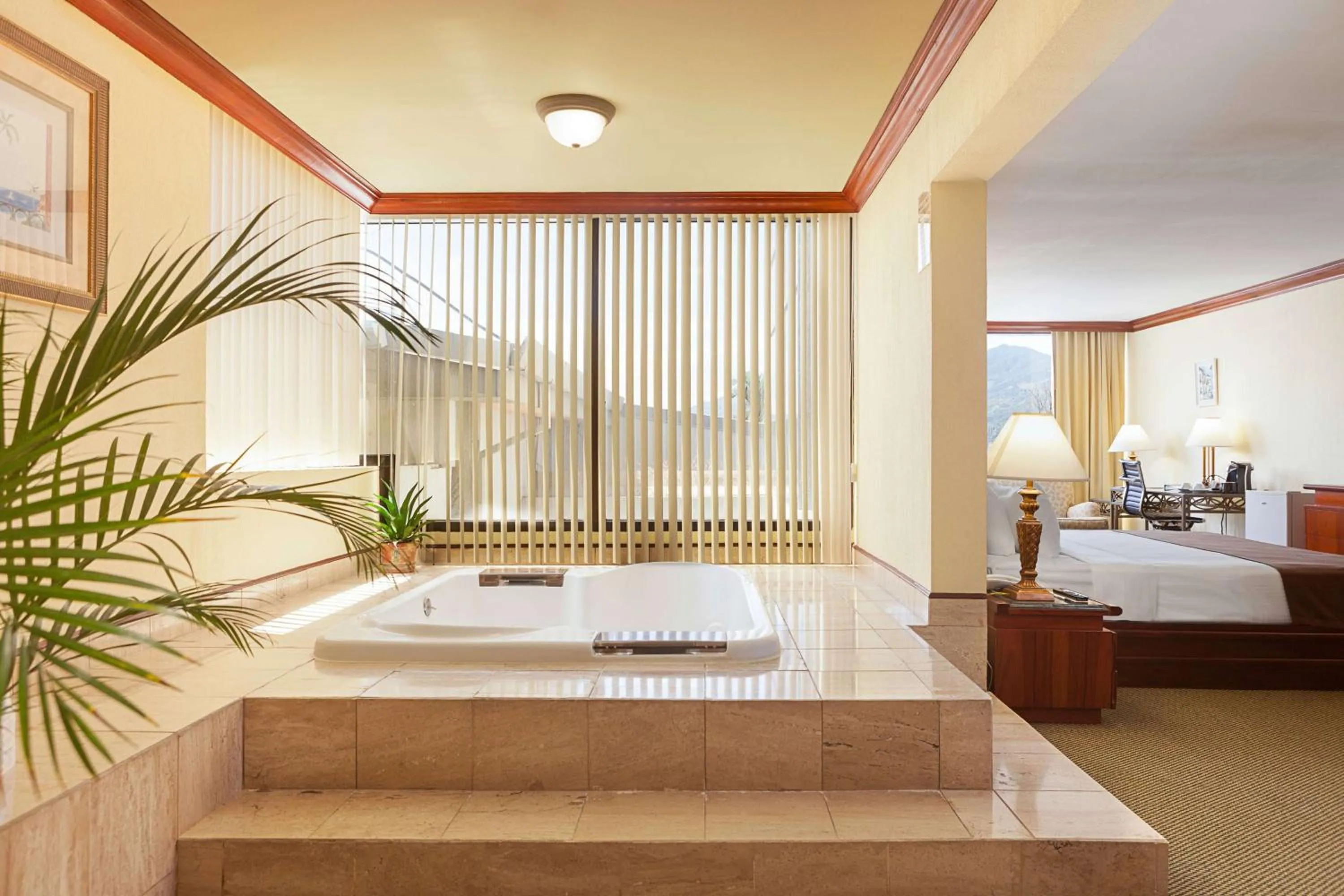 Photo of the whole room, Bed in Wyndham San Jose Herradura