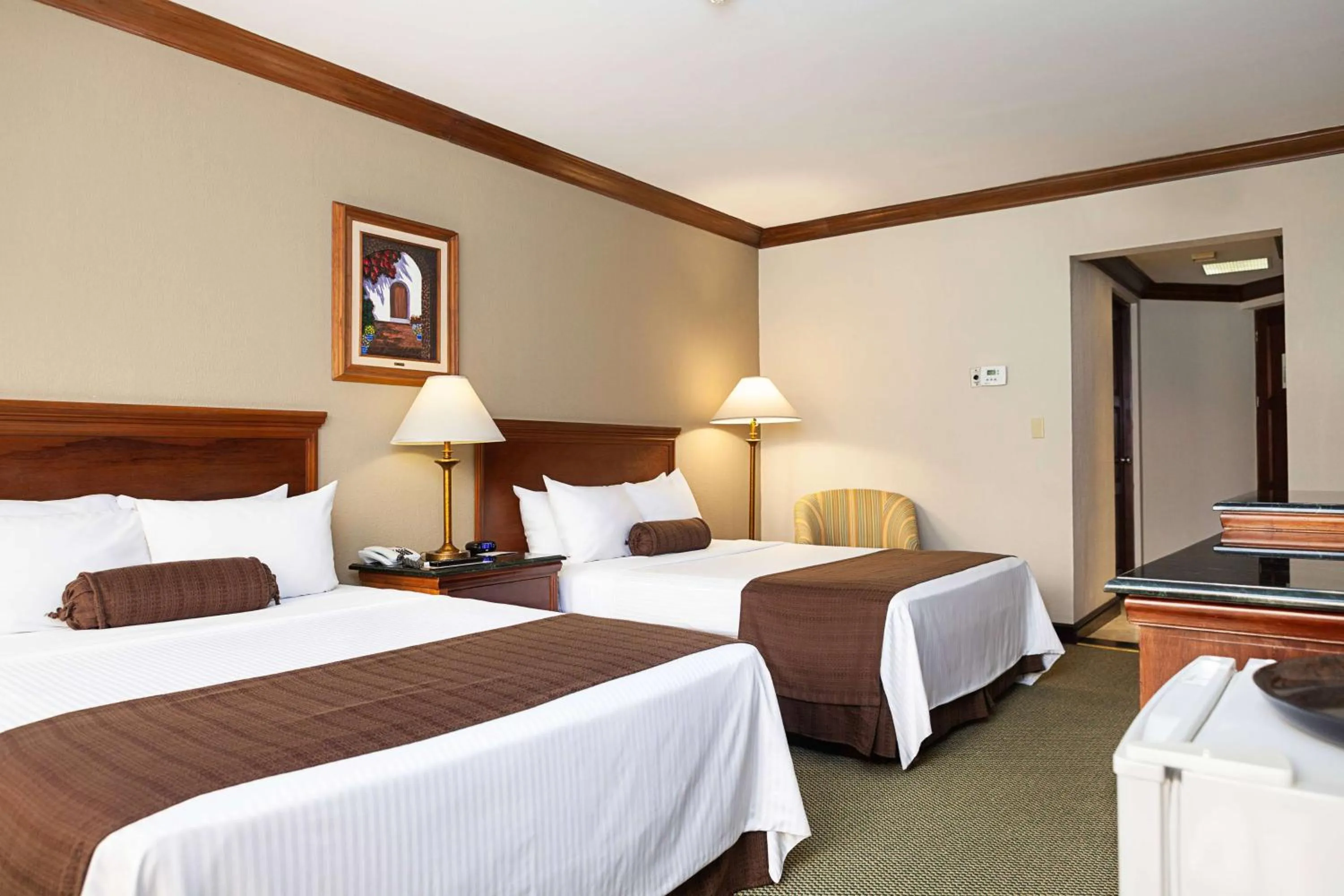 Photo of the whole room, Bed in Wyndham San Jose Herradura