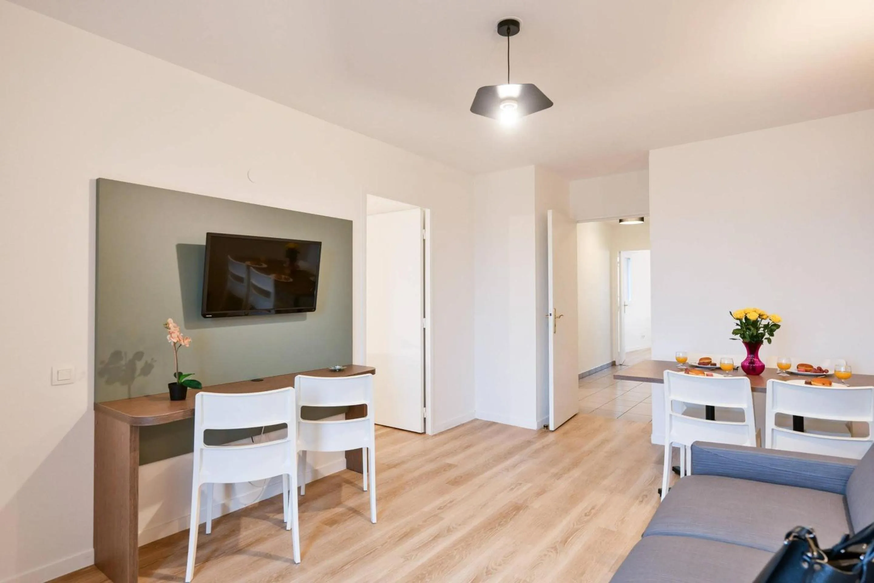 Bedroom in Comfort Aparthotel Versailles, St Cyr l'Ecole