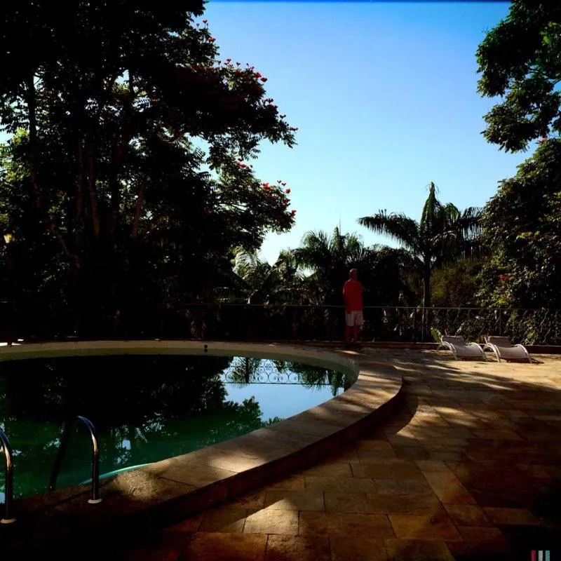 Swimming pool in Pousada Sitio Araribá