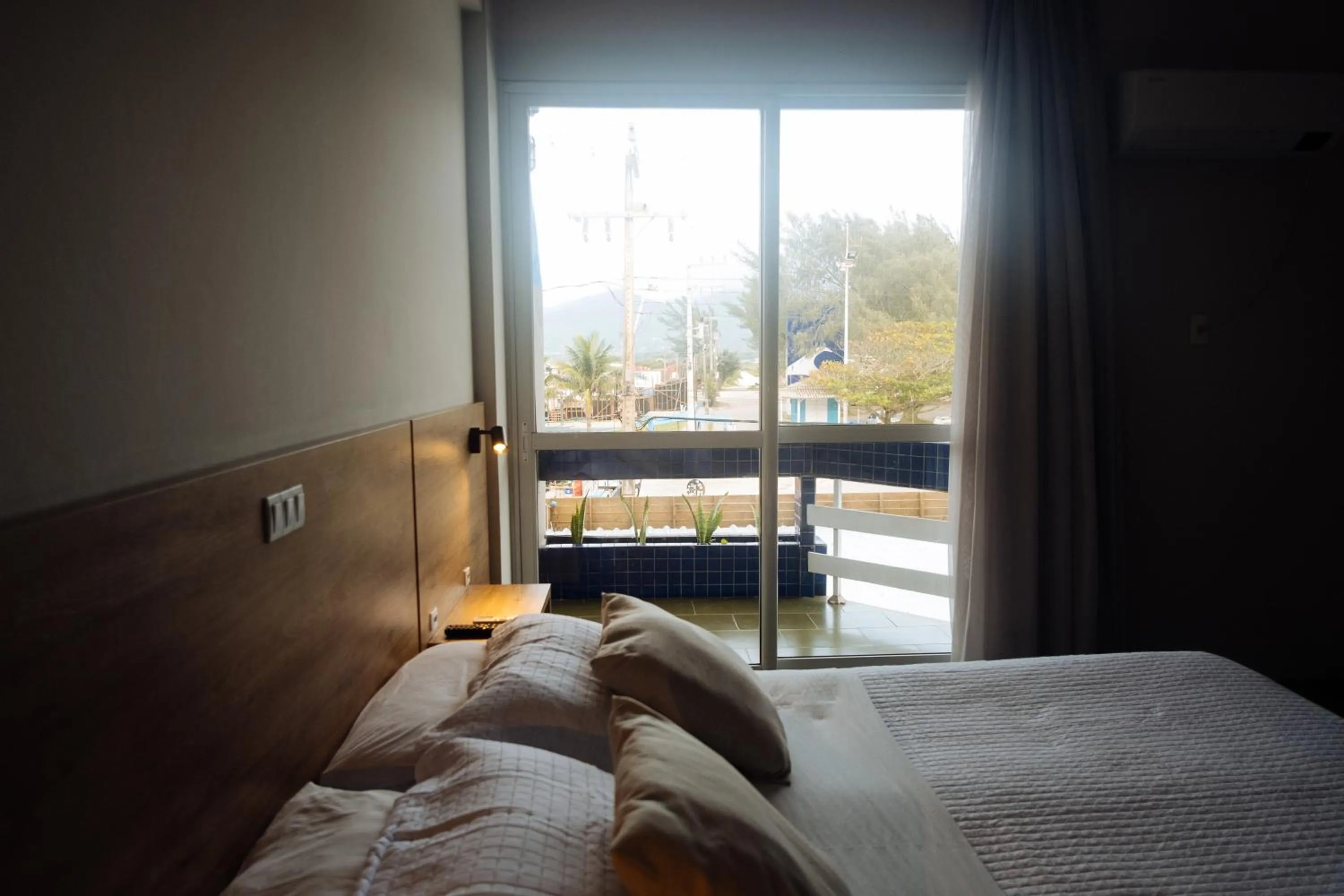 Bedroom, Bed in Cris Hotel