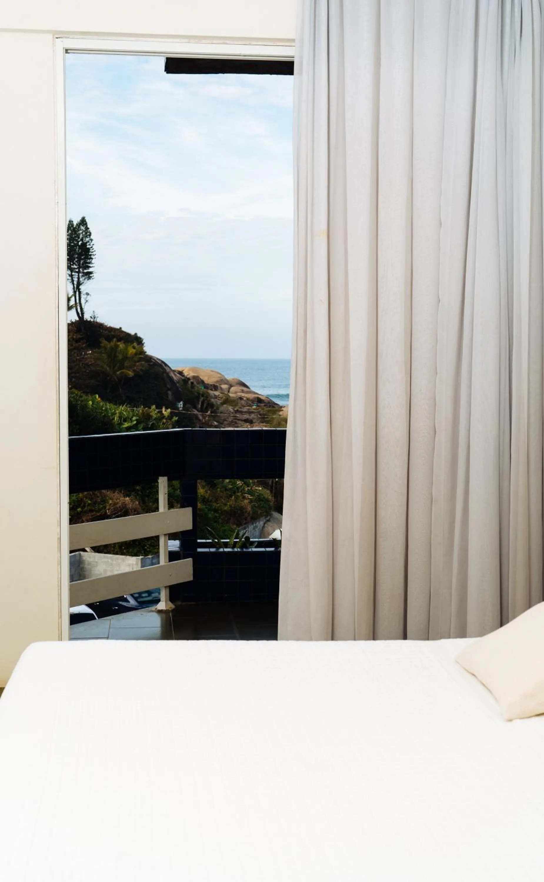 View (from property/room), Bed in Cris Hotel