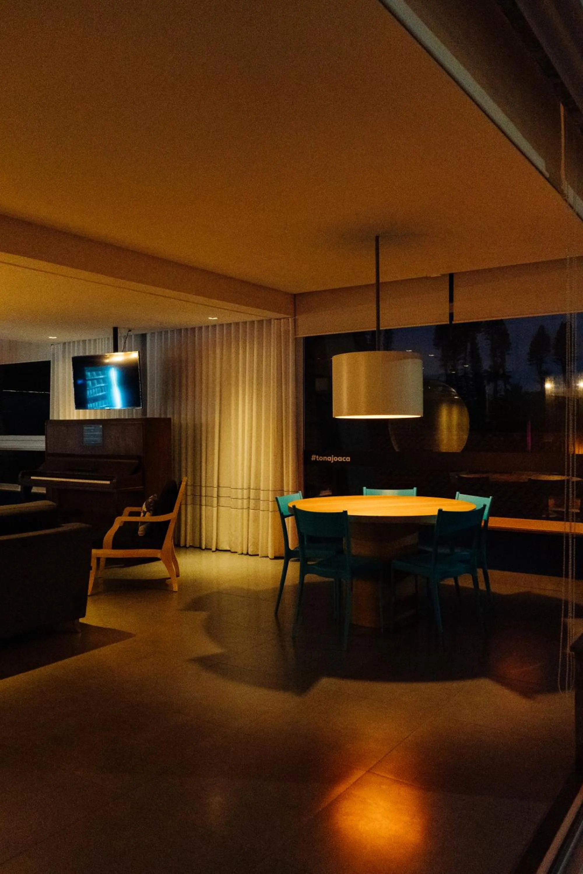 Living room in Cris Hotel