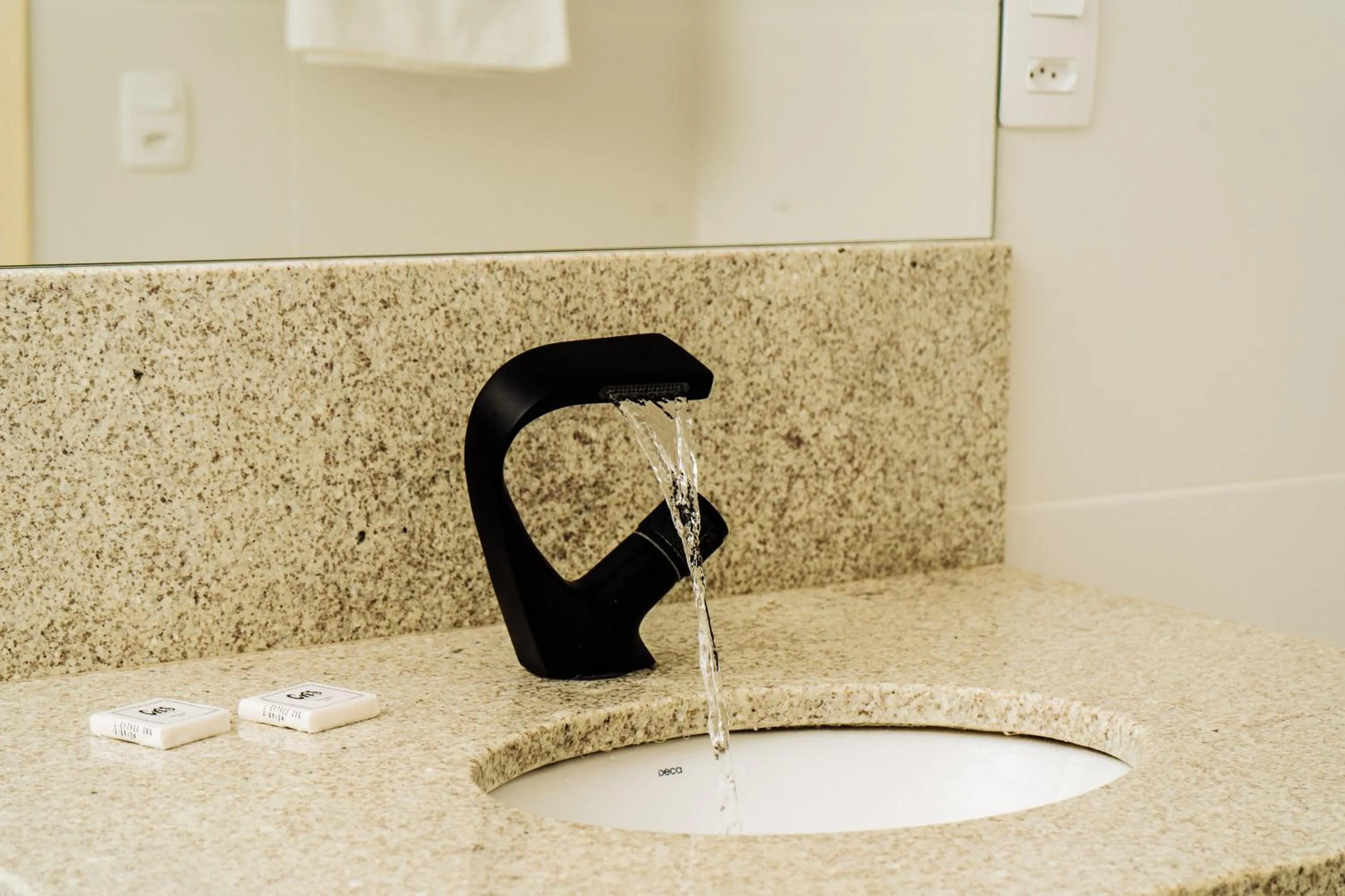 Bathroom in Cris Hotel