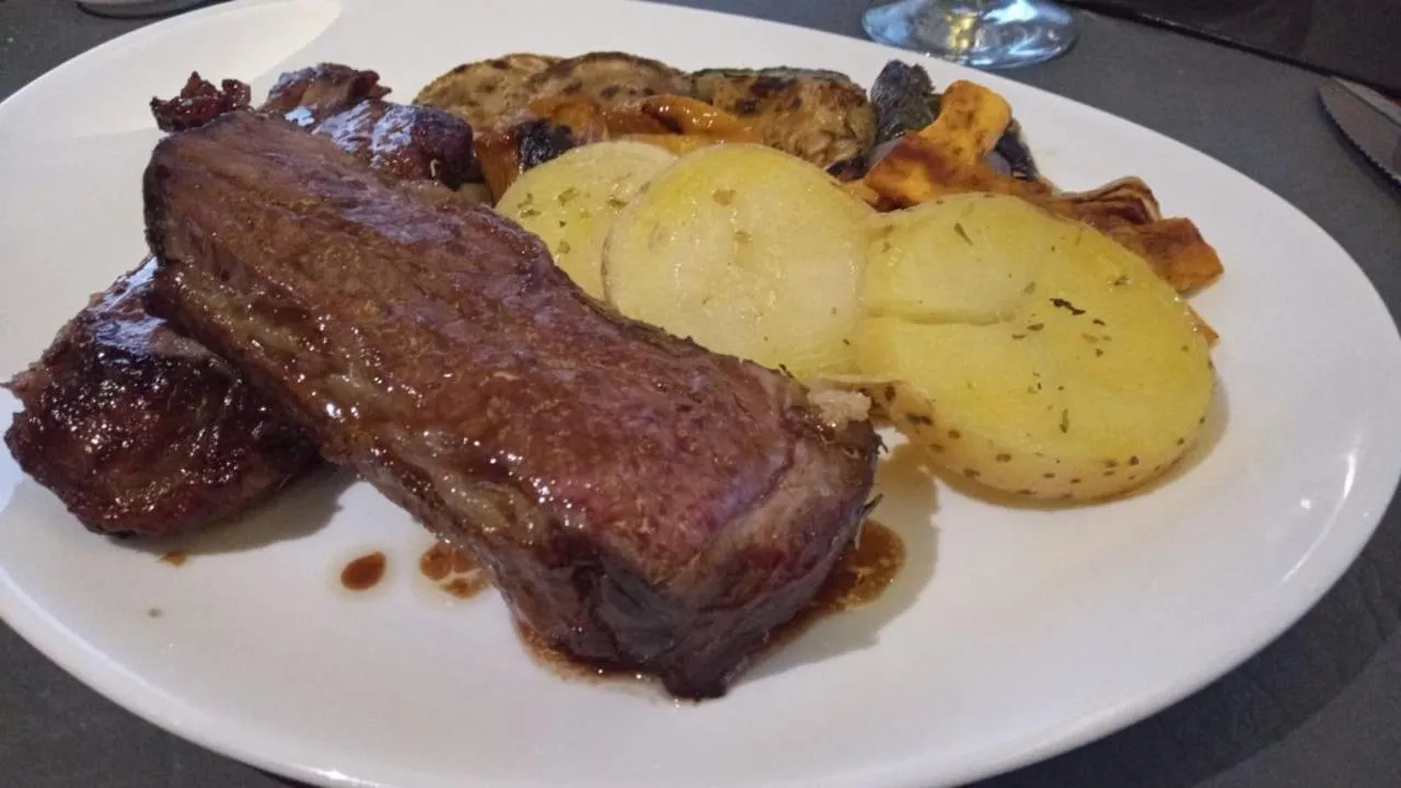 Restaurant/places to eat in Boutique Hotel & Spa Bosque del Nahuel