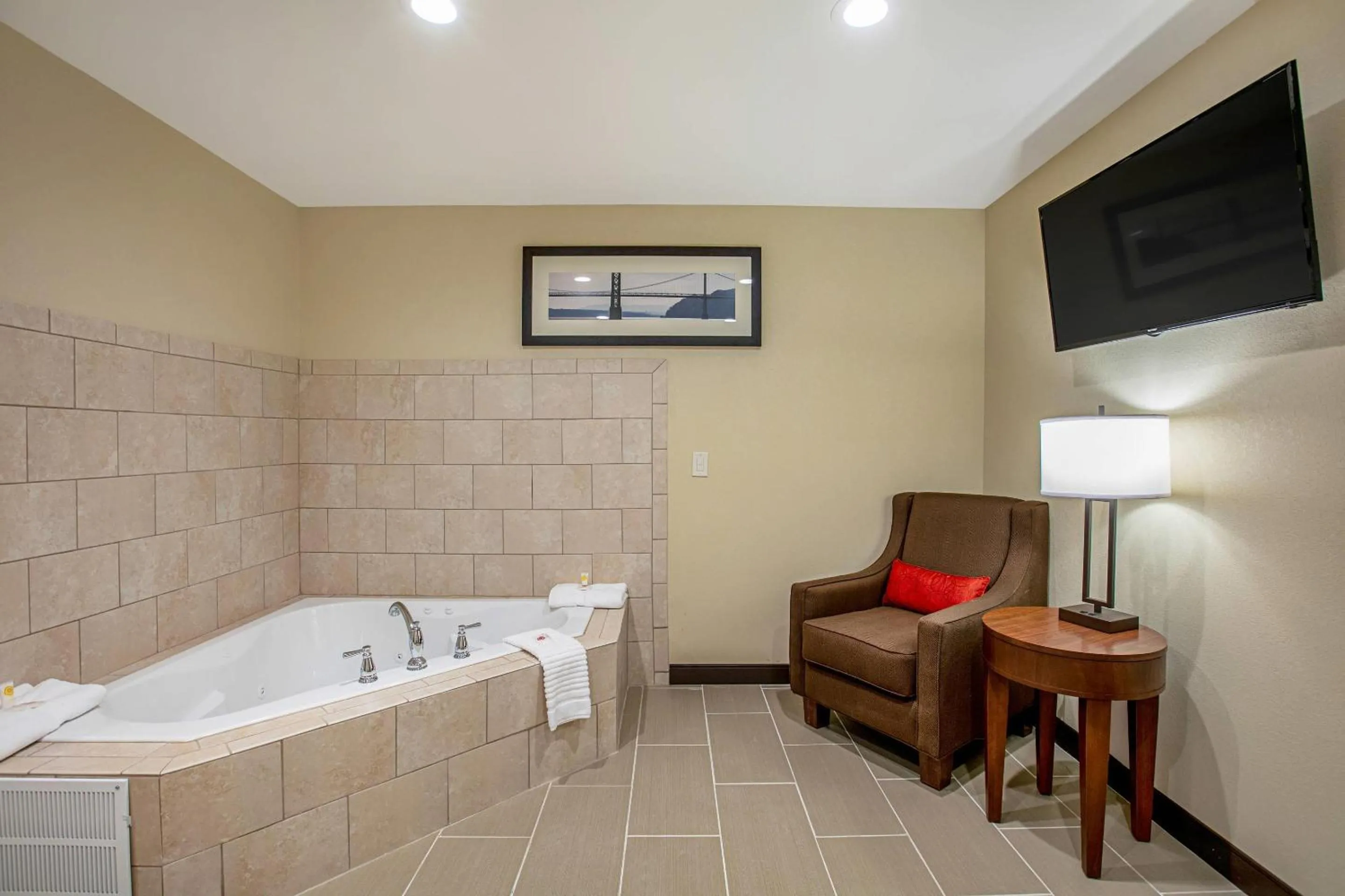 Bedroom in Comfort Suites Fishkill near Interstate 84