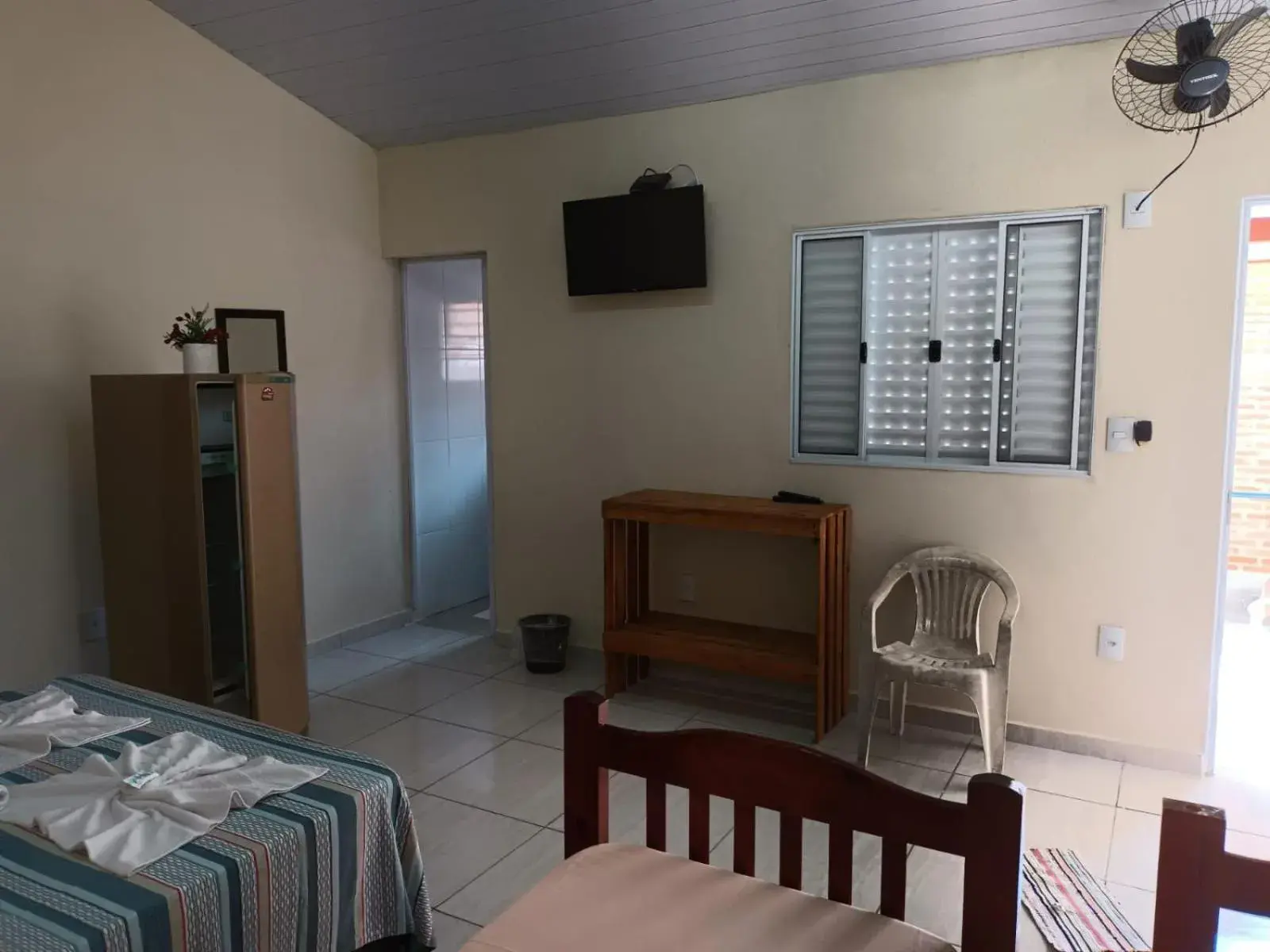 Large Double Room in Pousada Fazolin Large Double Room in Pousada Fazolin