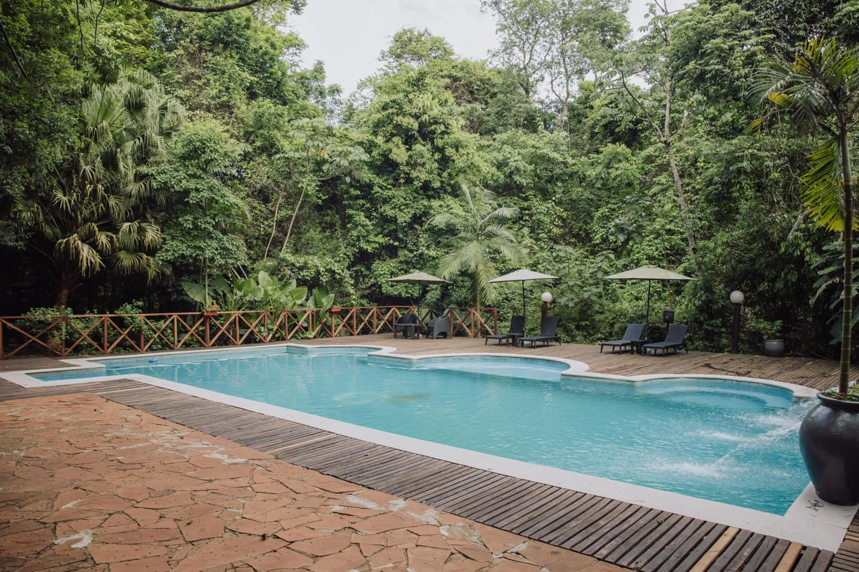 Swimming pool in Tierra Guaraní Lodge