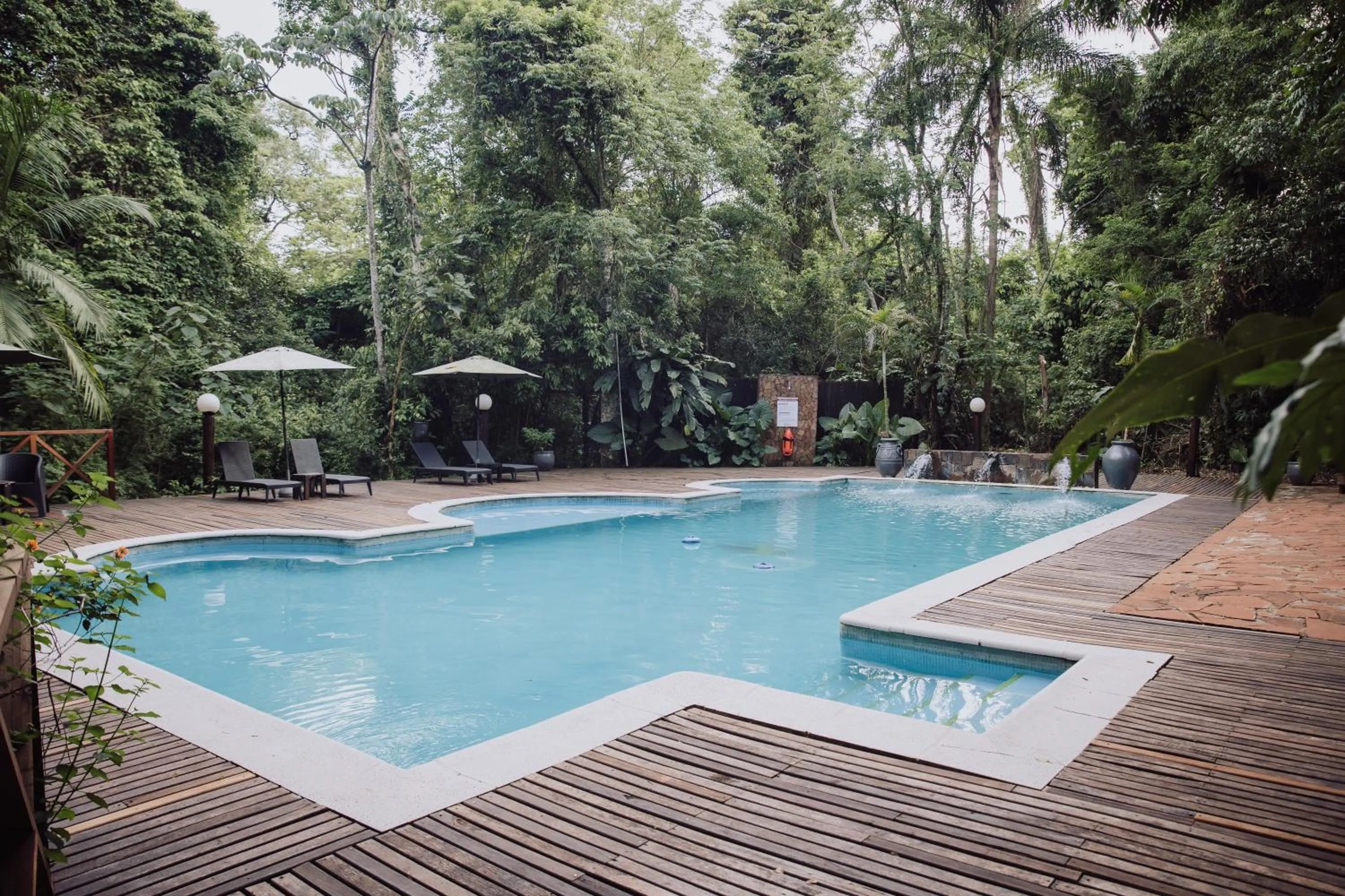 Swimming pool in Tierra Guaraní Lodge