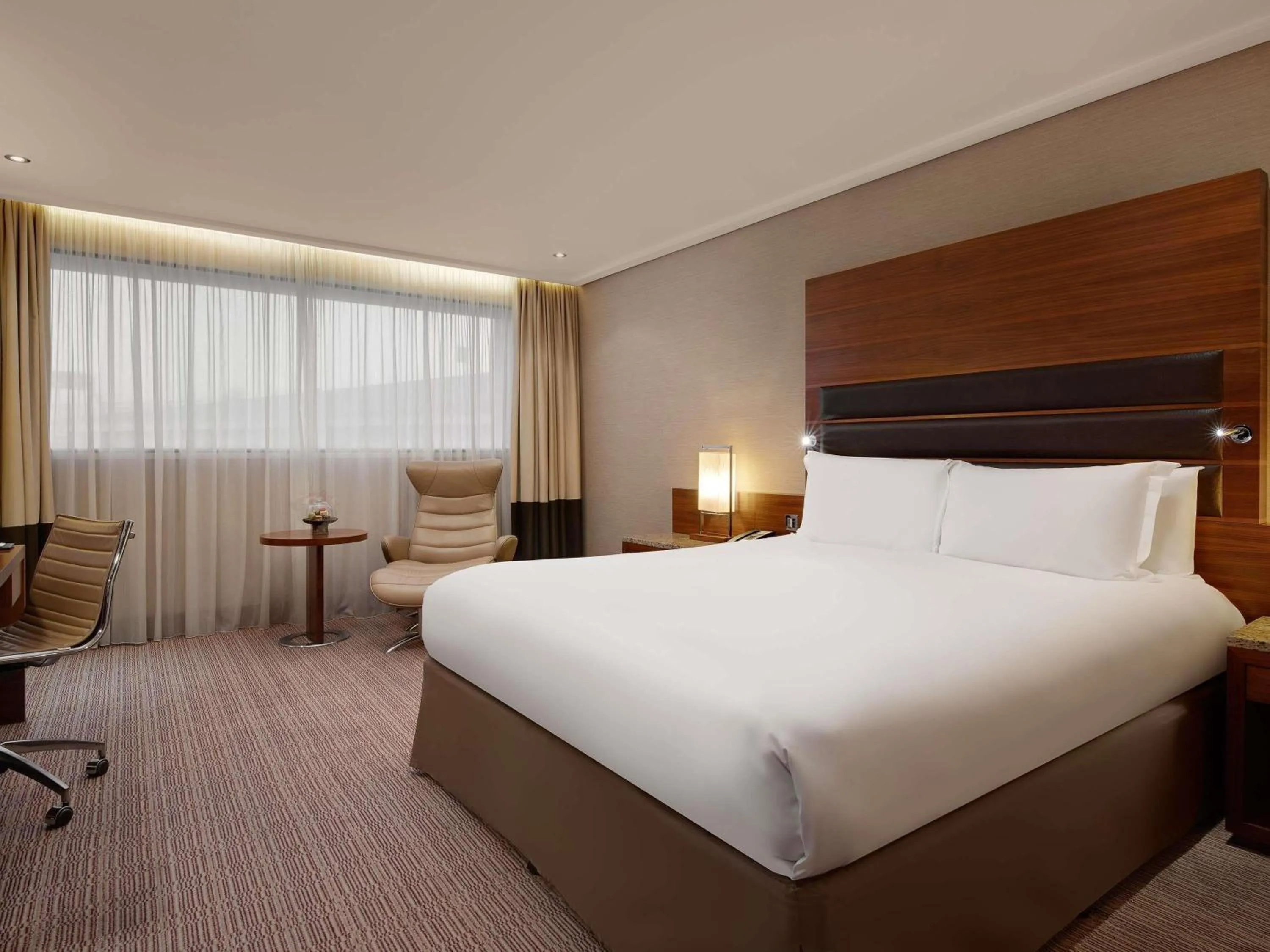 Bedroom, Bed in Sofitel London Heathrow