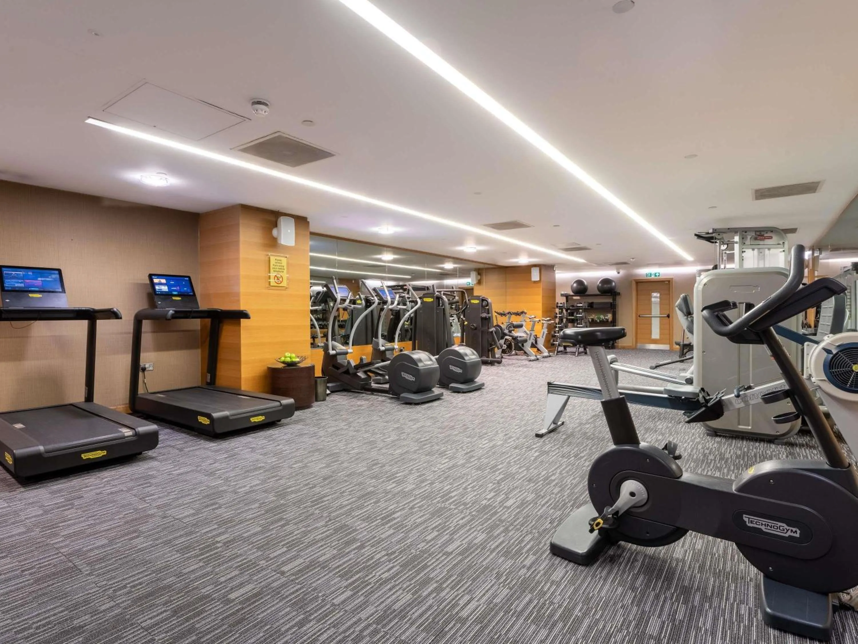 Spa and wellness centre/facilities in Sofitel London Heathrow