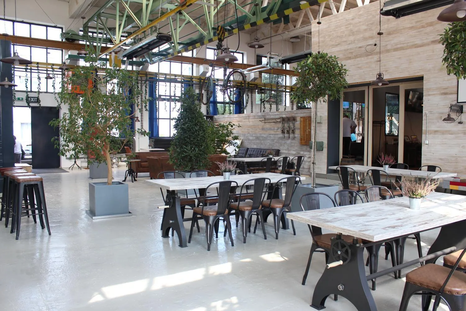 Restaurant/places to eat in Hotel Na Vývoji