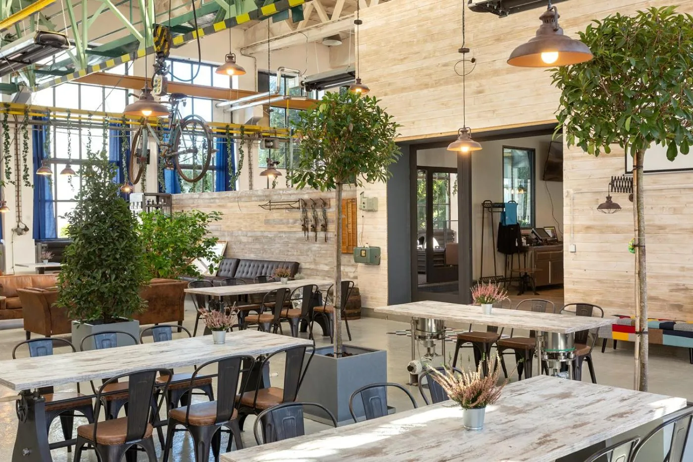 Restaurant/places to eat in Hotel Na Vývoji