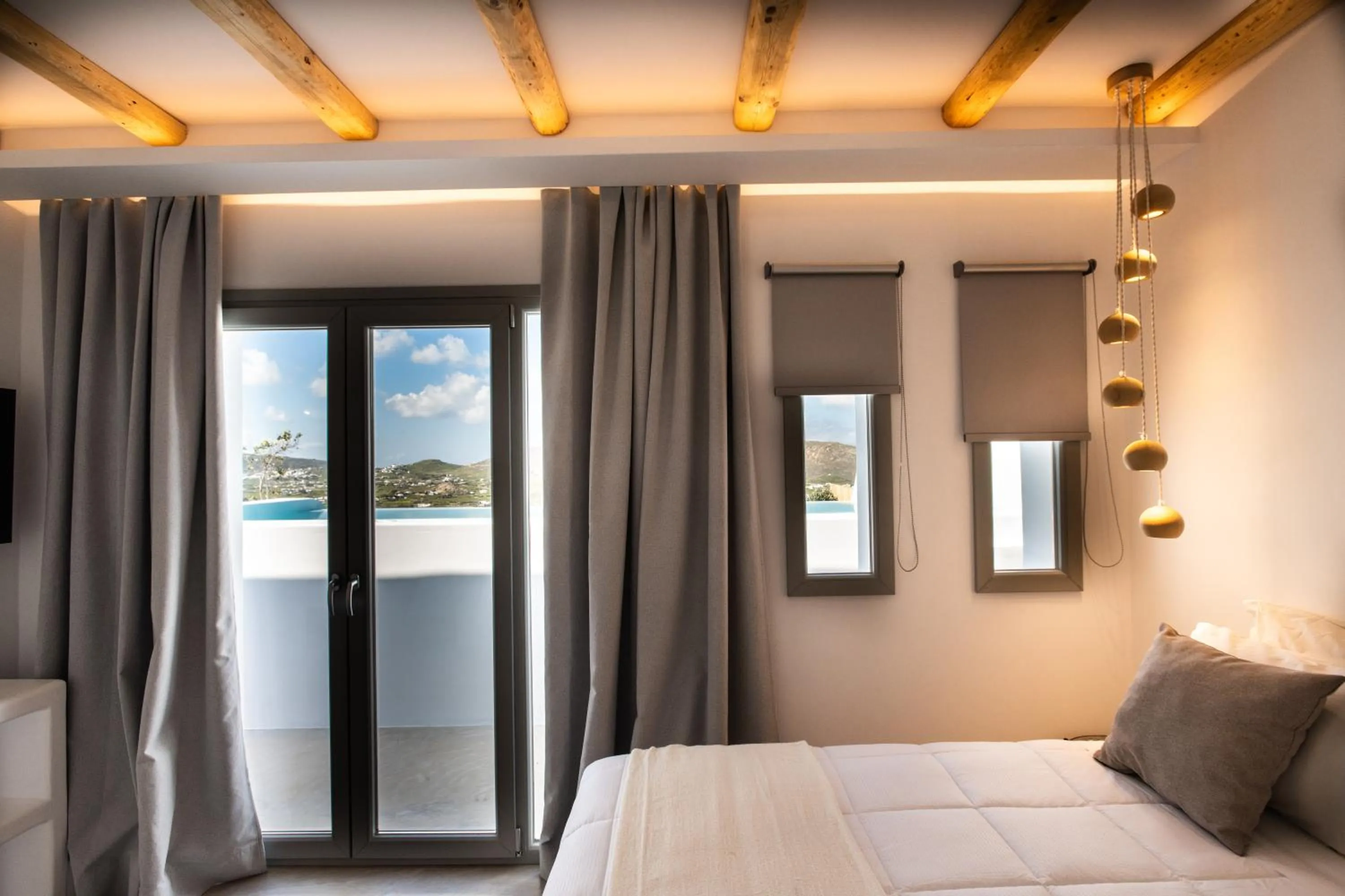 Bed in Mykonos Village