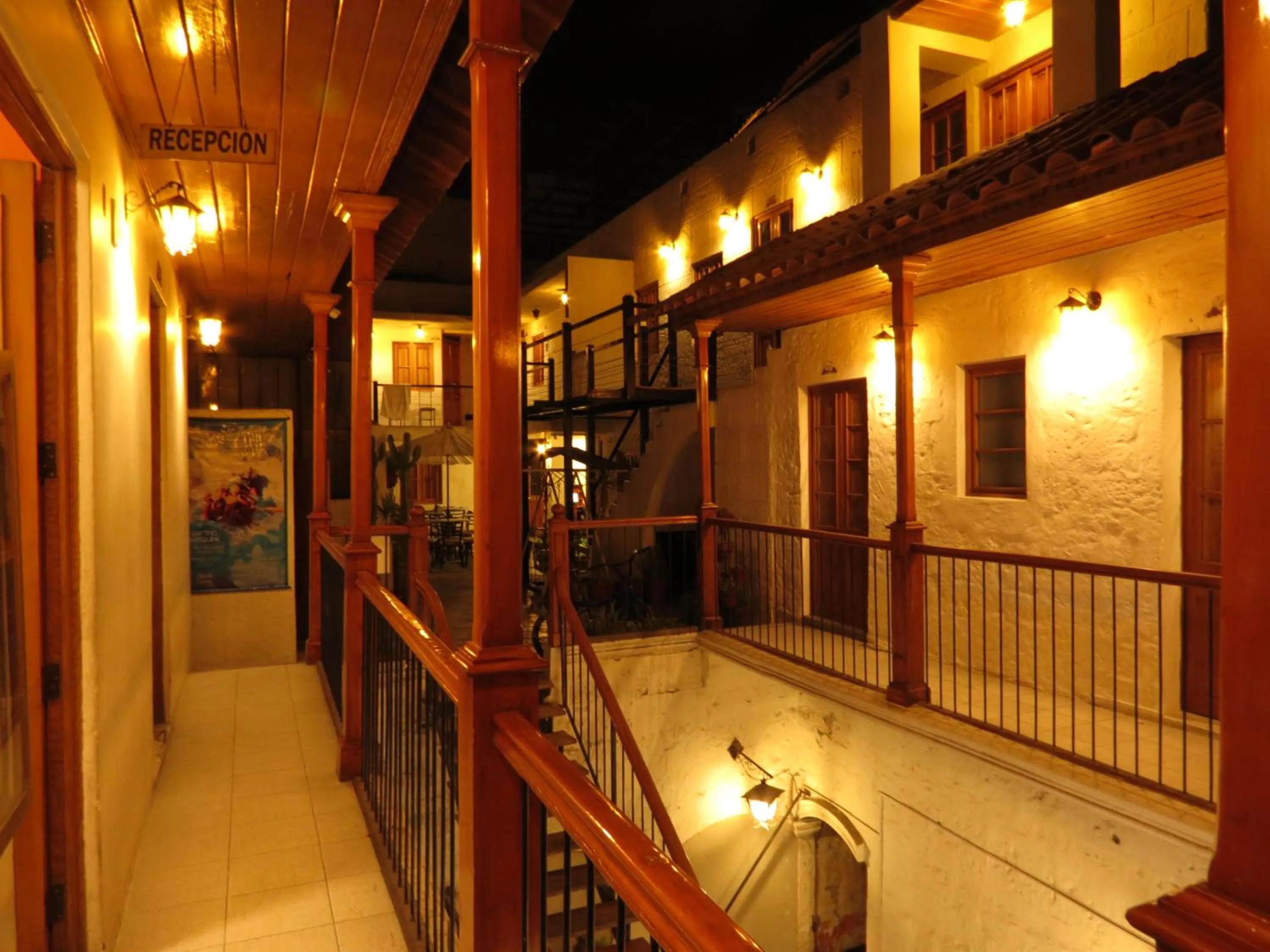 Night in Le Foyer Arequipa