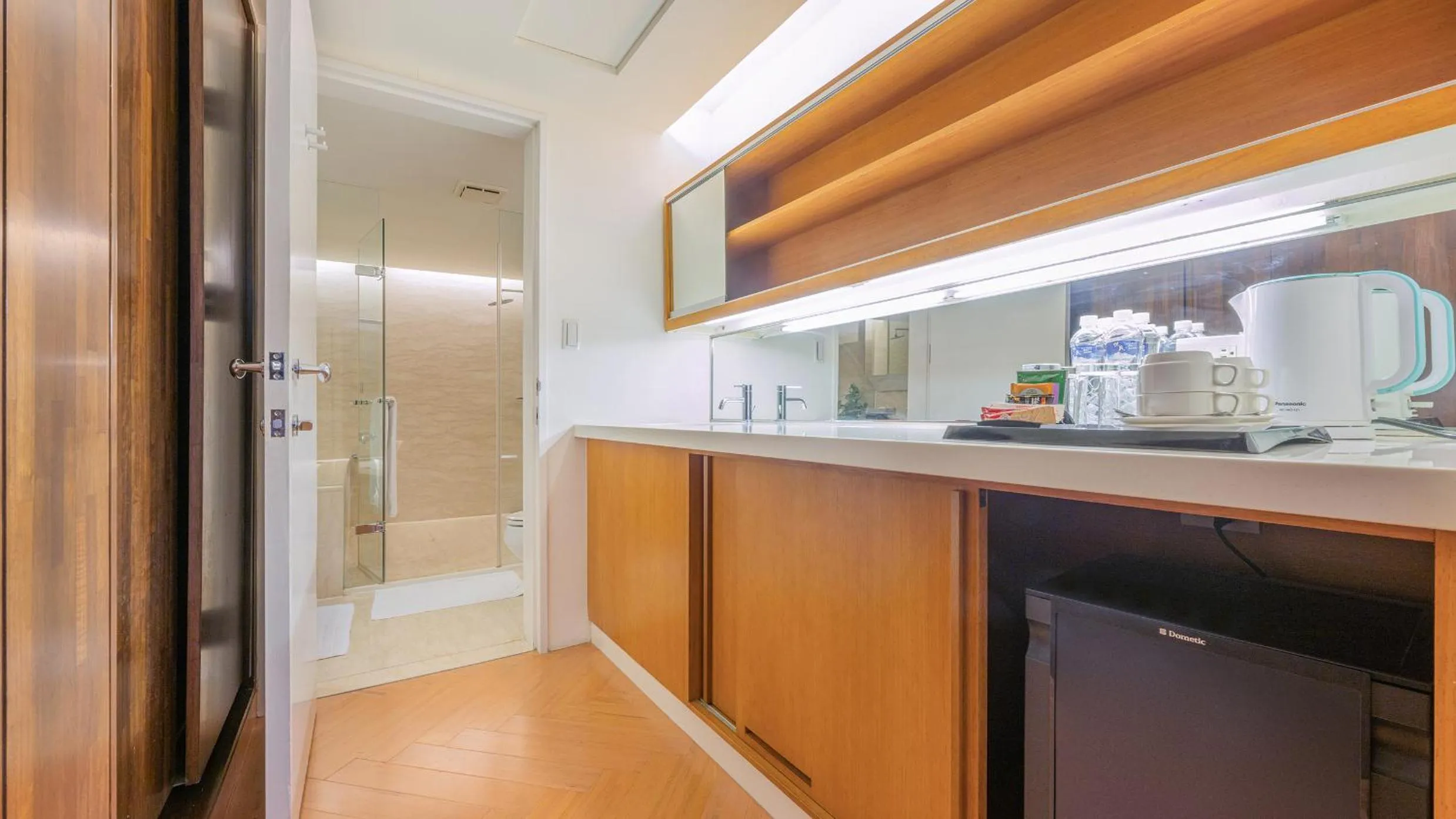 Coffee/tea facilities in Tempus Hotel