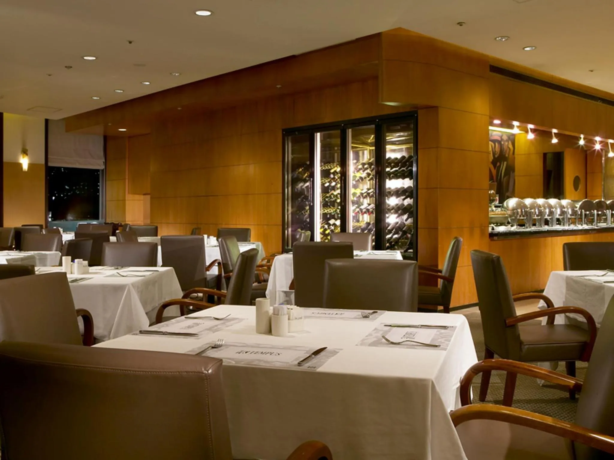 Restaurant/places to eat in Tempus Hotel