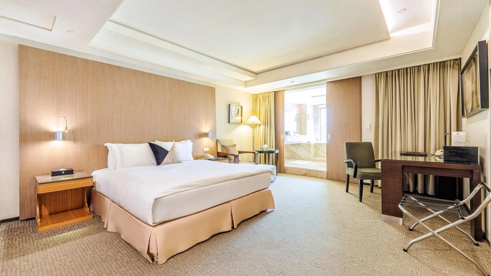 On site, Bed in Tempus Hotel