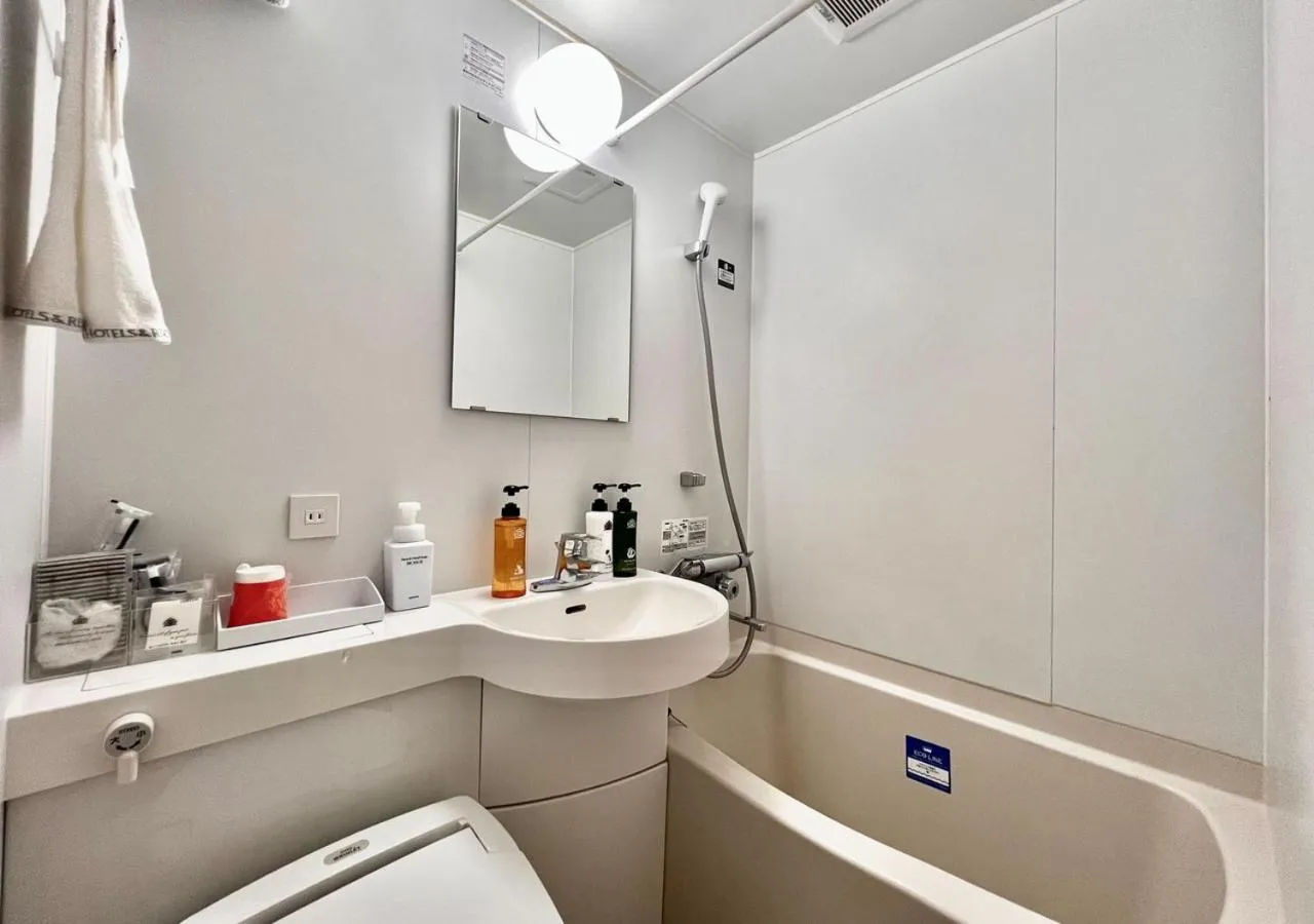 Bathroom in APA Hotel Tokyo Kiba