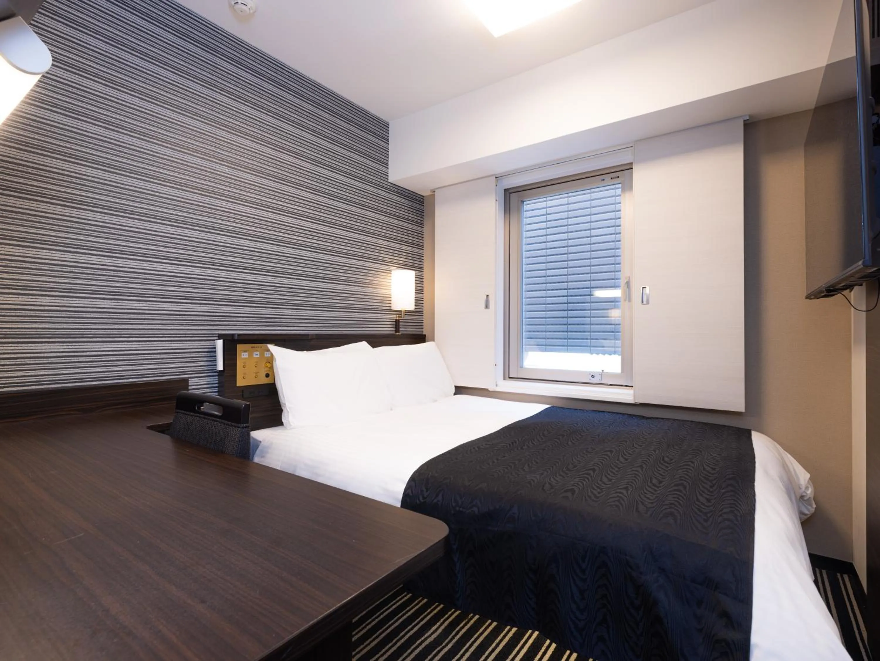 Photo of the whole room, Bed in APA Hotel Asakusa Kuramae