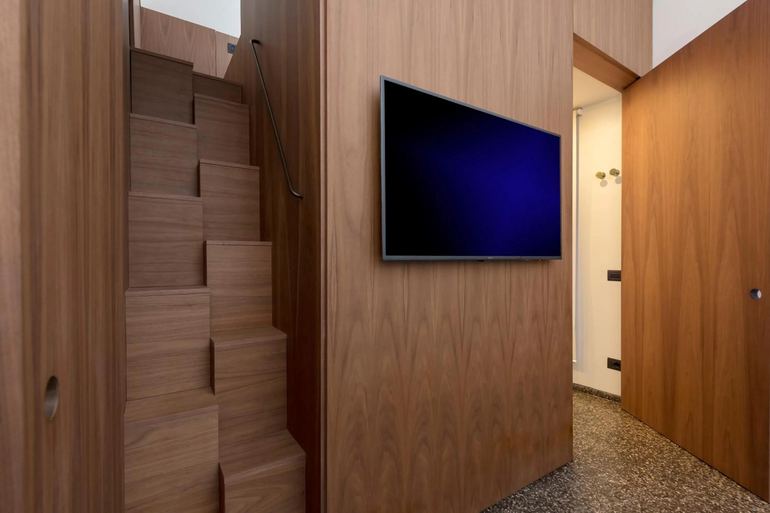 TV and multimedia in Hotel Royal Bissolati