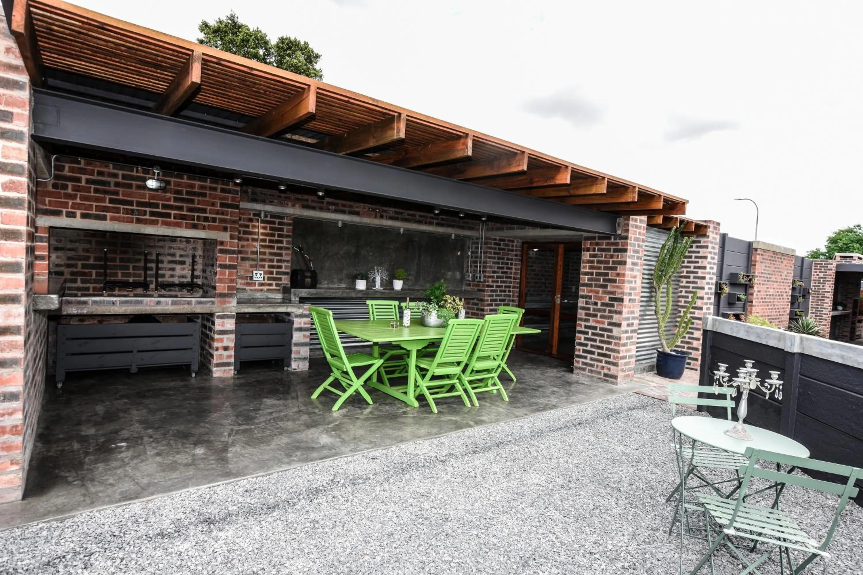 BBQ facilities in OnQ Accommodation