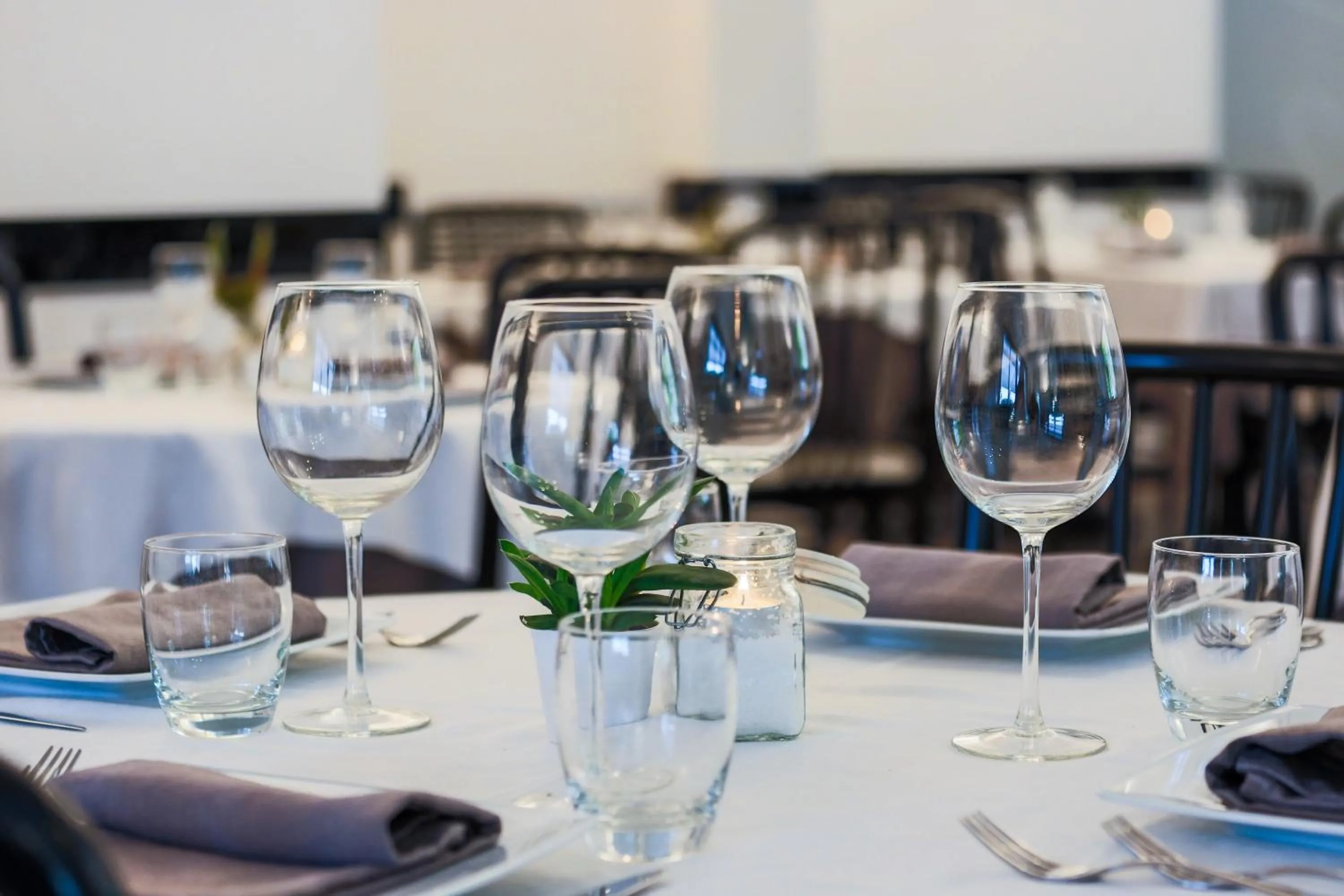 Restaurant/places to eat in Hotel Aldebaran