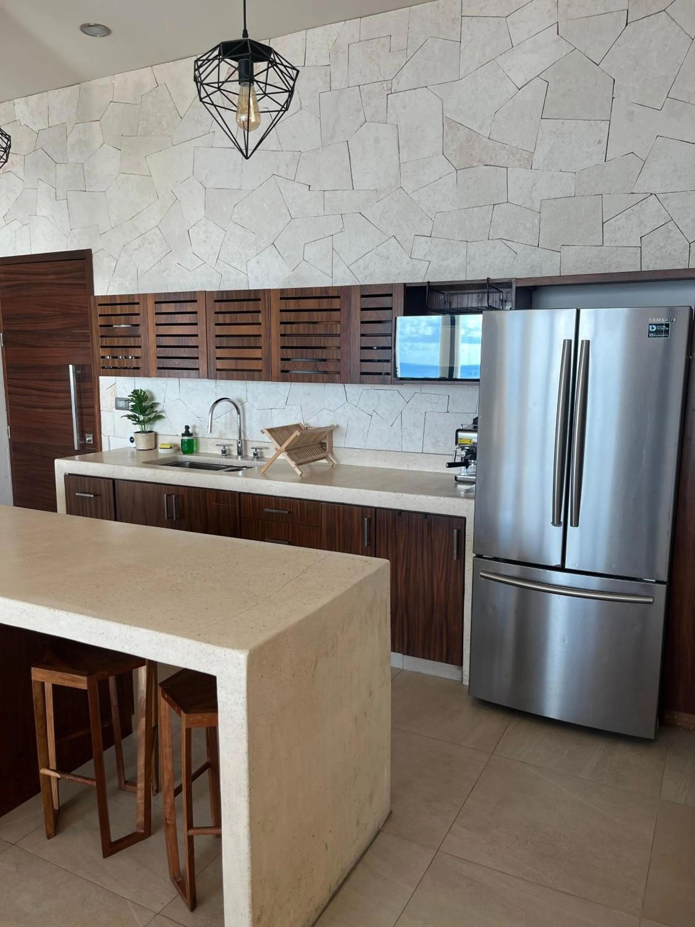 Kitchen or kitchenette in Paamul Hotel