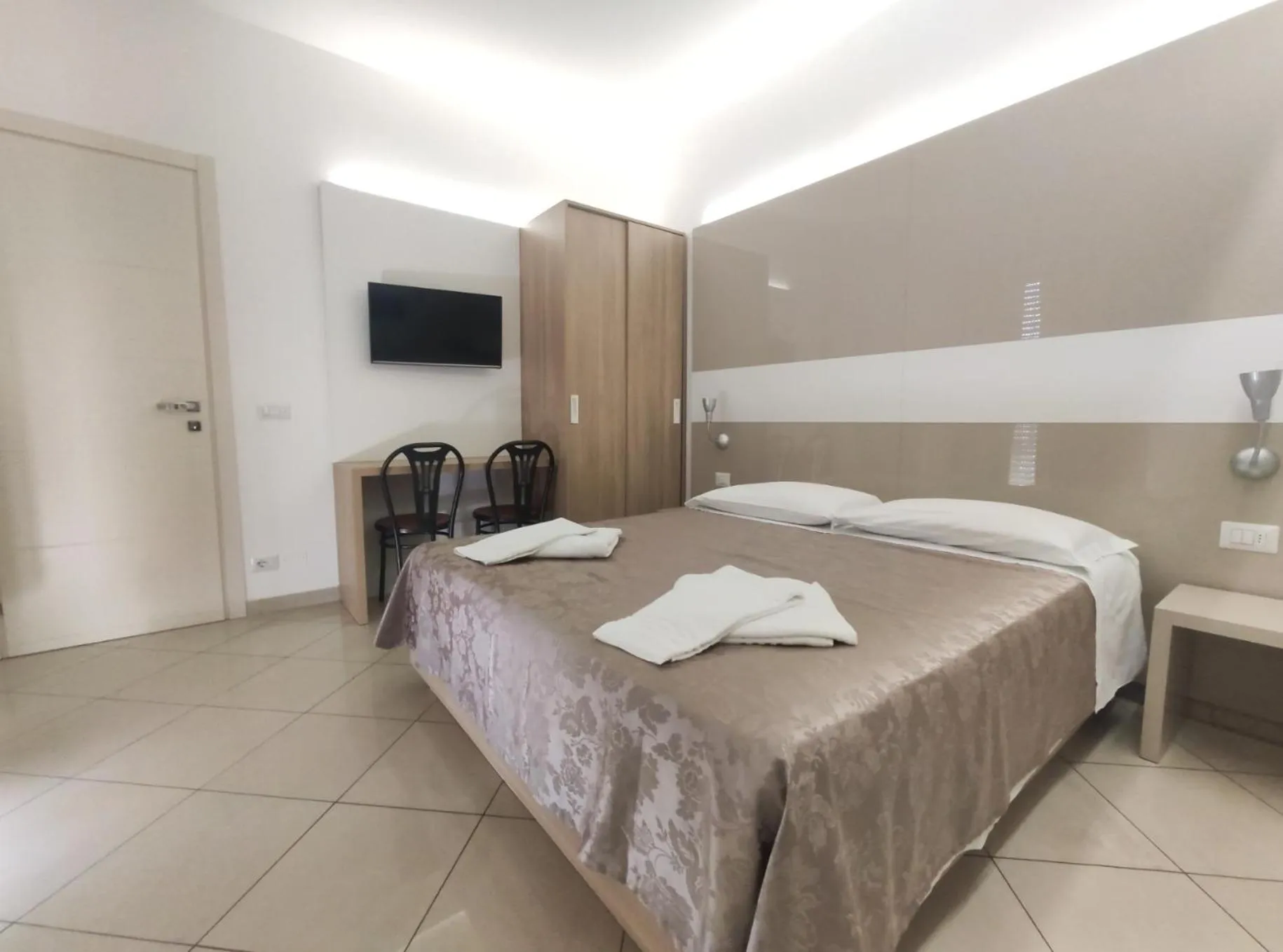 Bedroom, Bed in Residence Perla