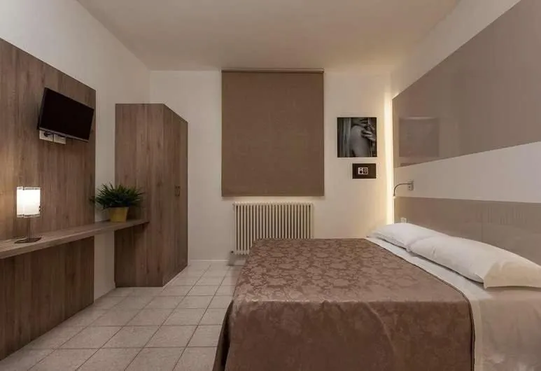 Bed in Residence Perla