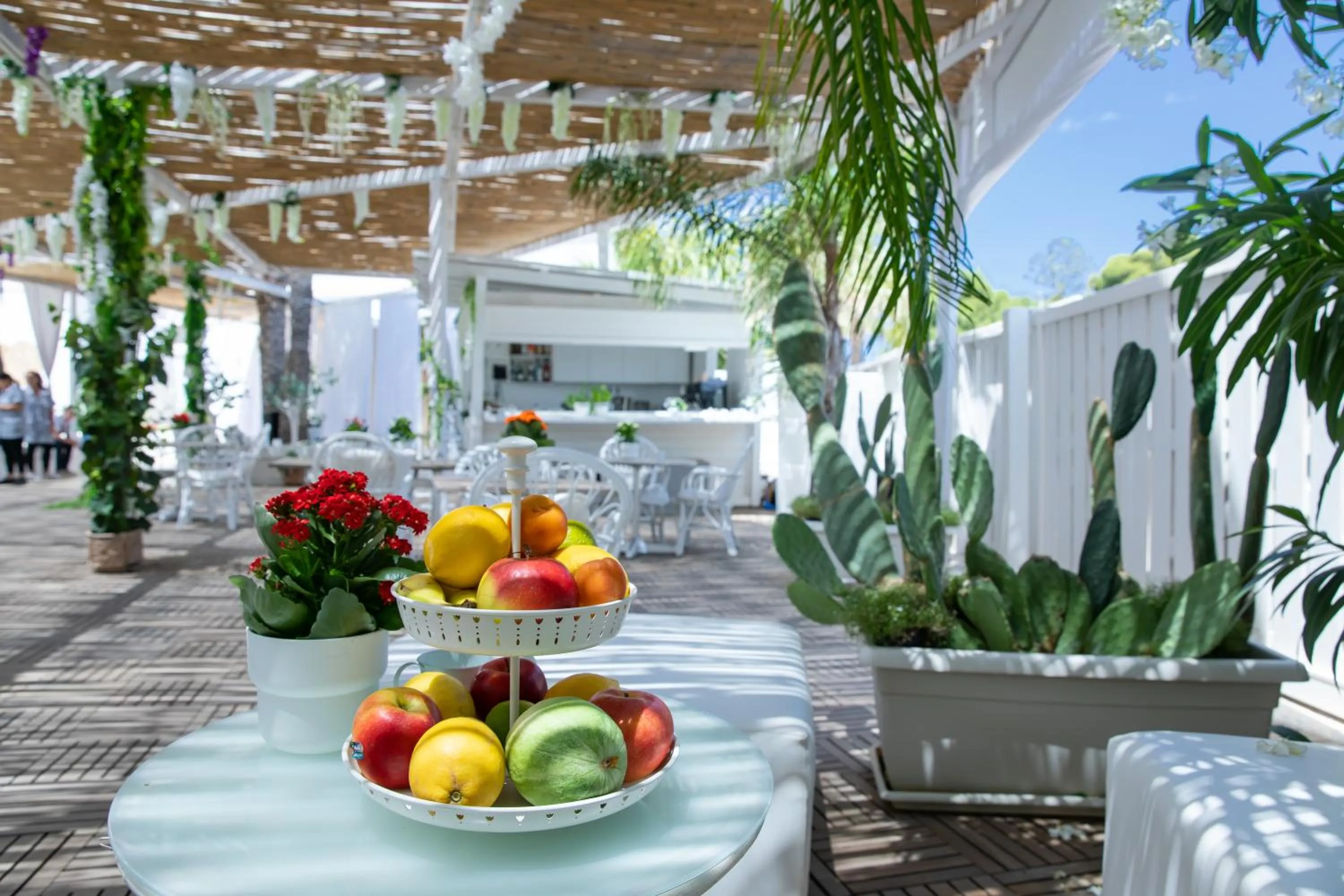 Patio in Bianco Riccio Suite Hotel