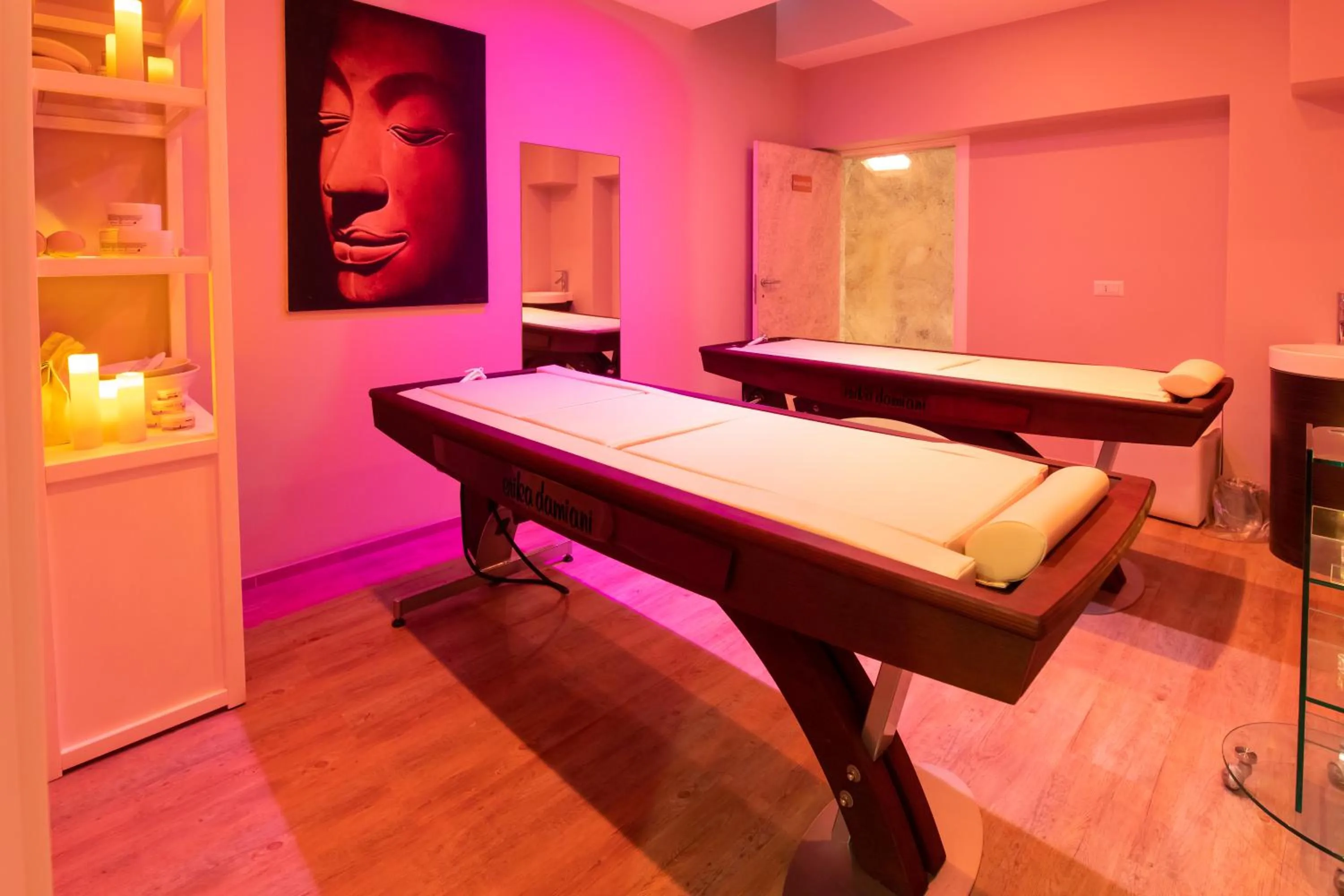 Massage in Bianco Riccio Suite Hotel