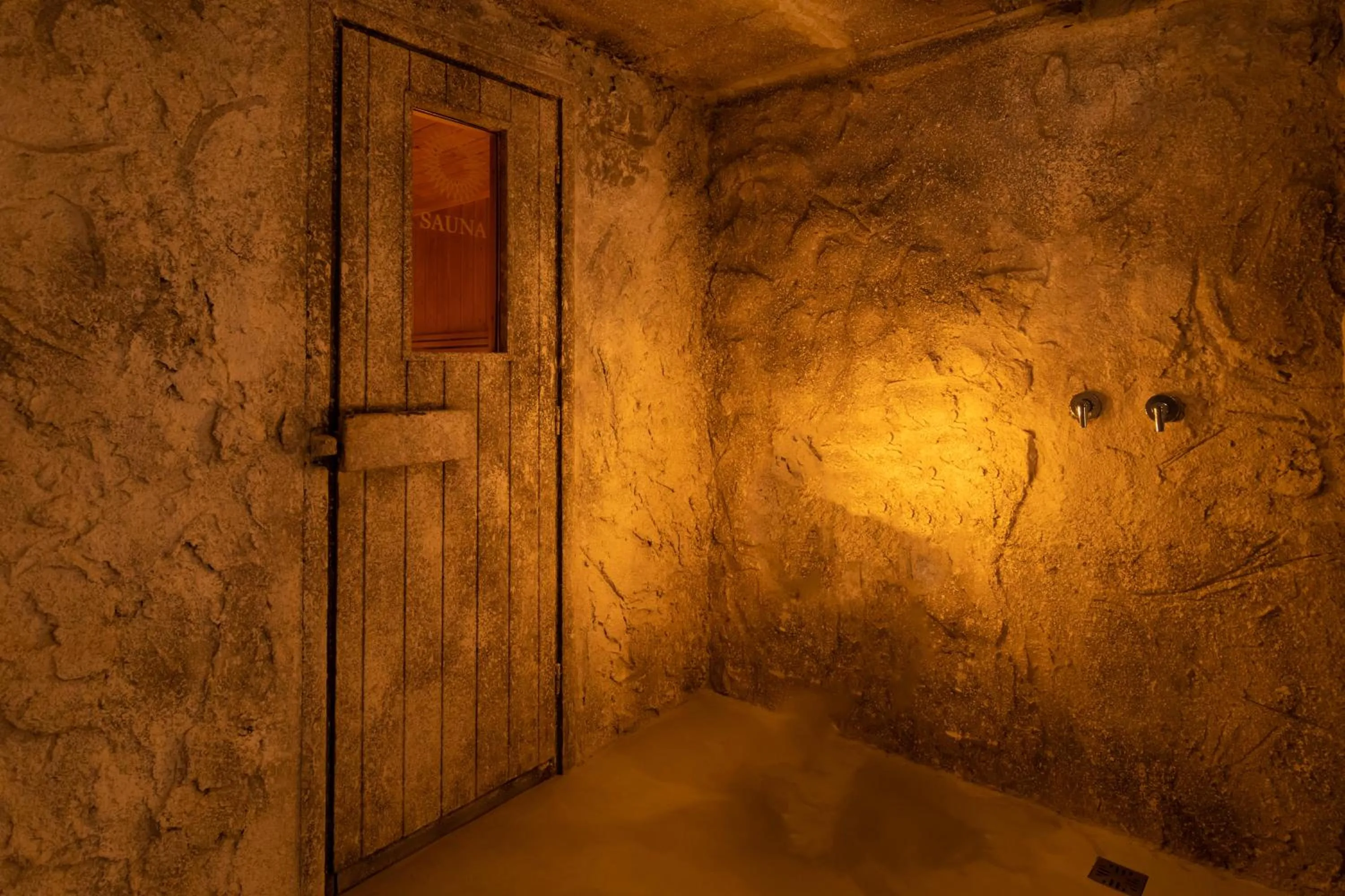 Sauna in Bianco Riccio Suite Hotel