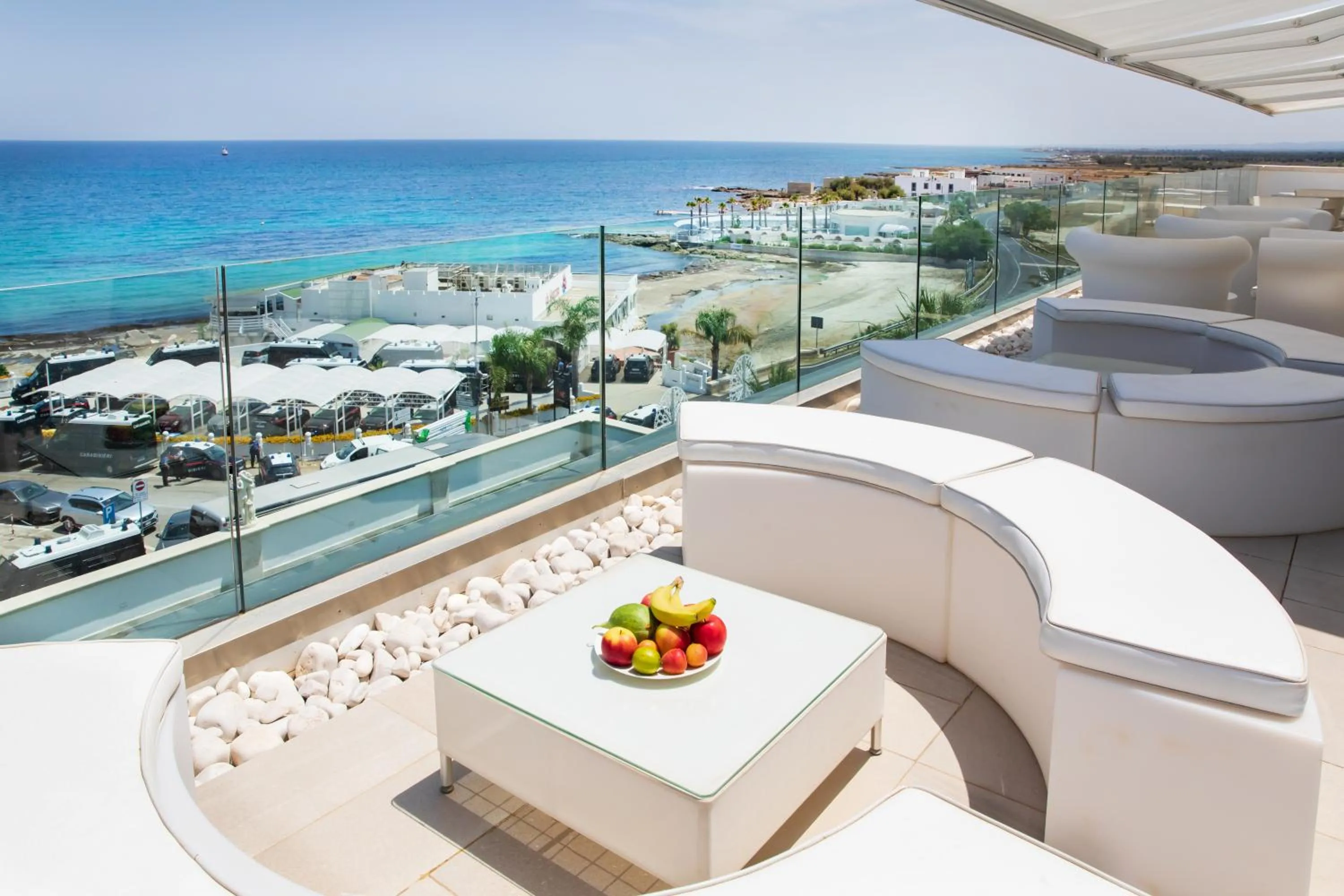 Patio in Bianco Riccio Suite Hotel