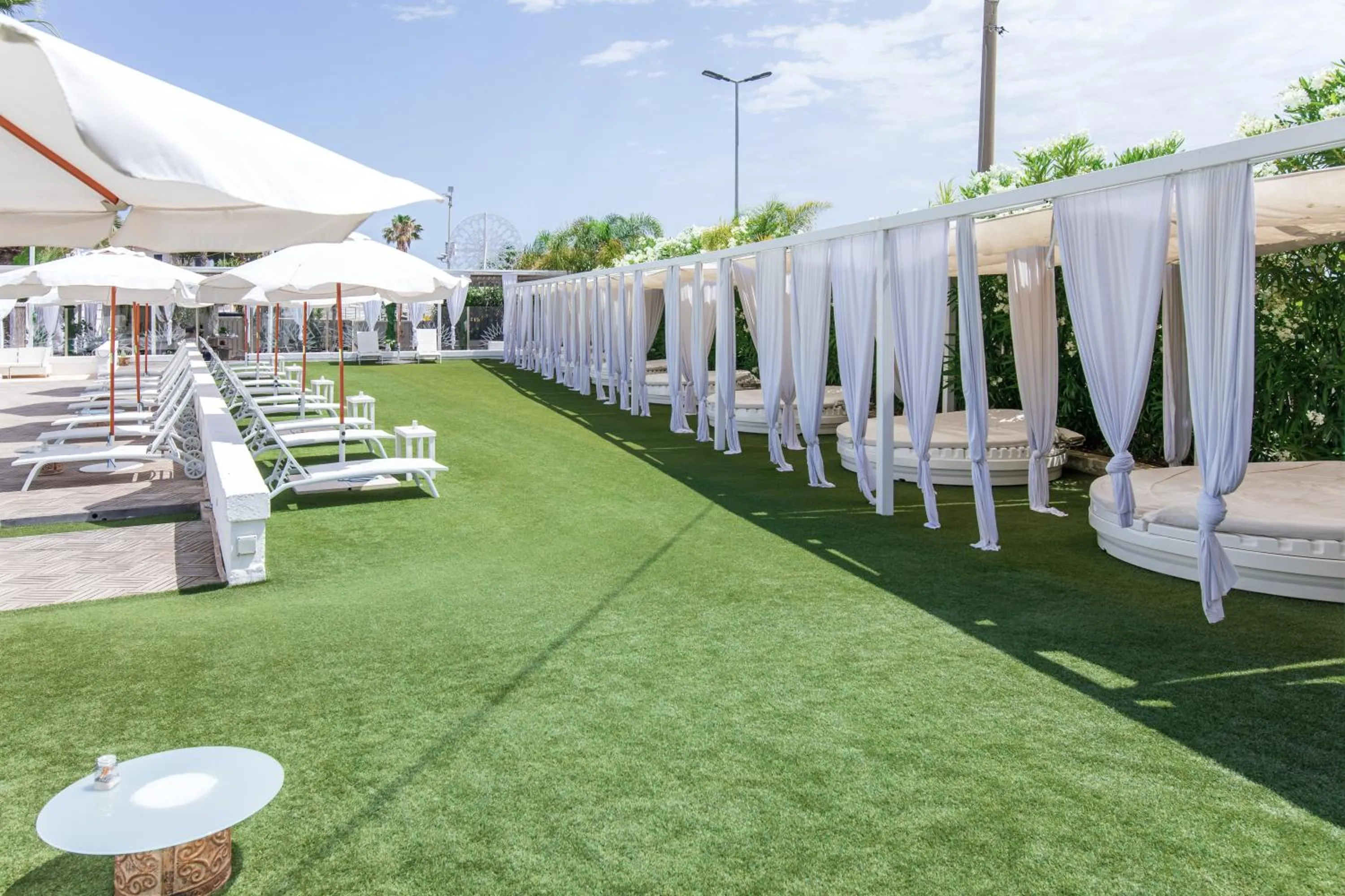 Spring in Bianco Riccio Suite Hotel