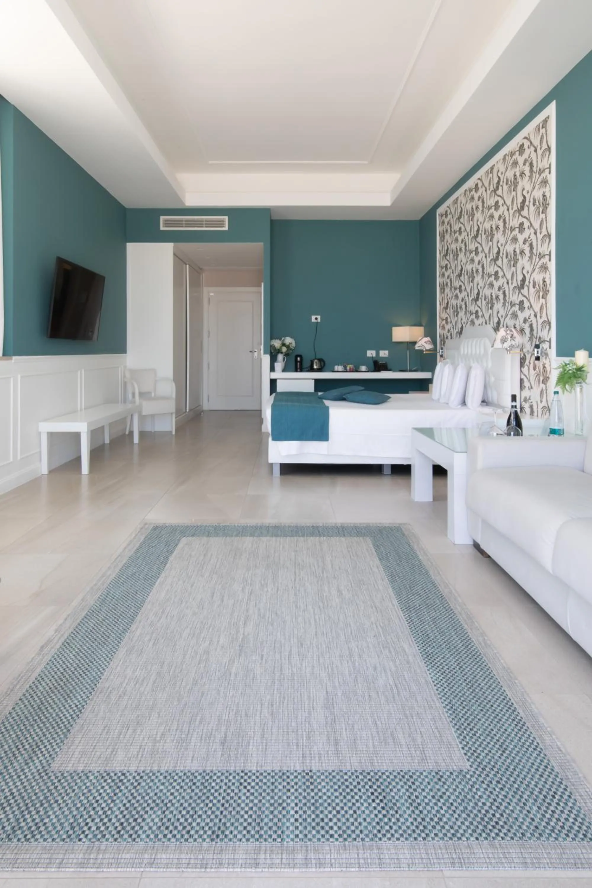 furniture in Bianco Riccio Suite Hotel