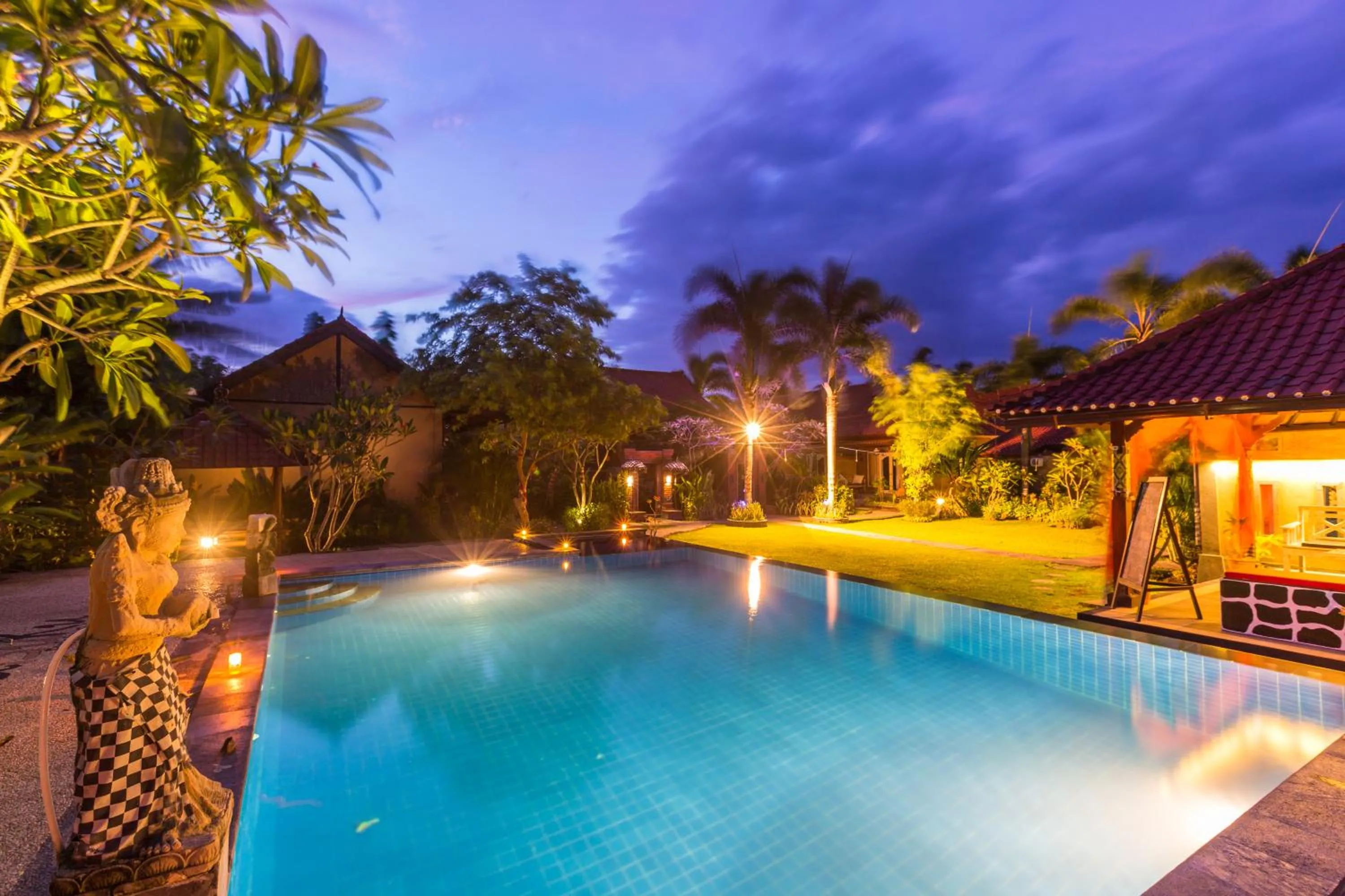 Pool view in Kubuku Eco Dive Lodge and Yoga