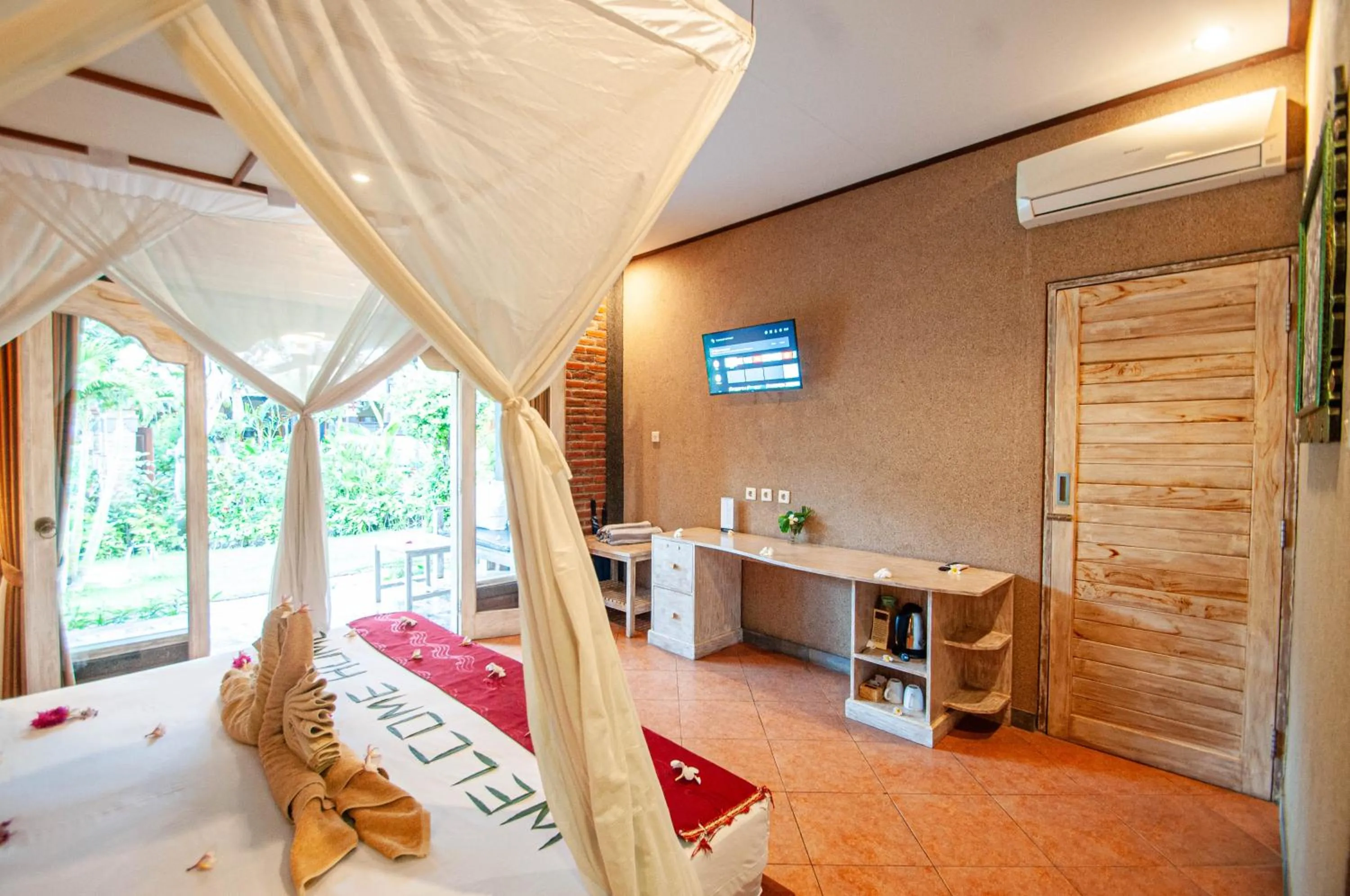 Bedroom, Bed in Kubuku Eco Dive Lodge and Yoga