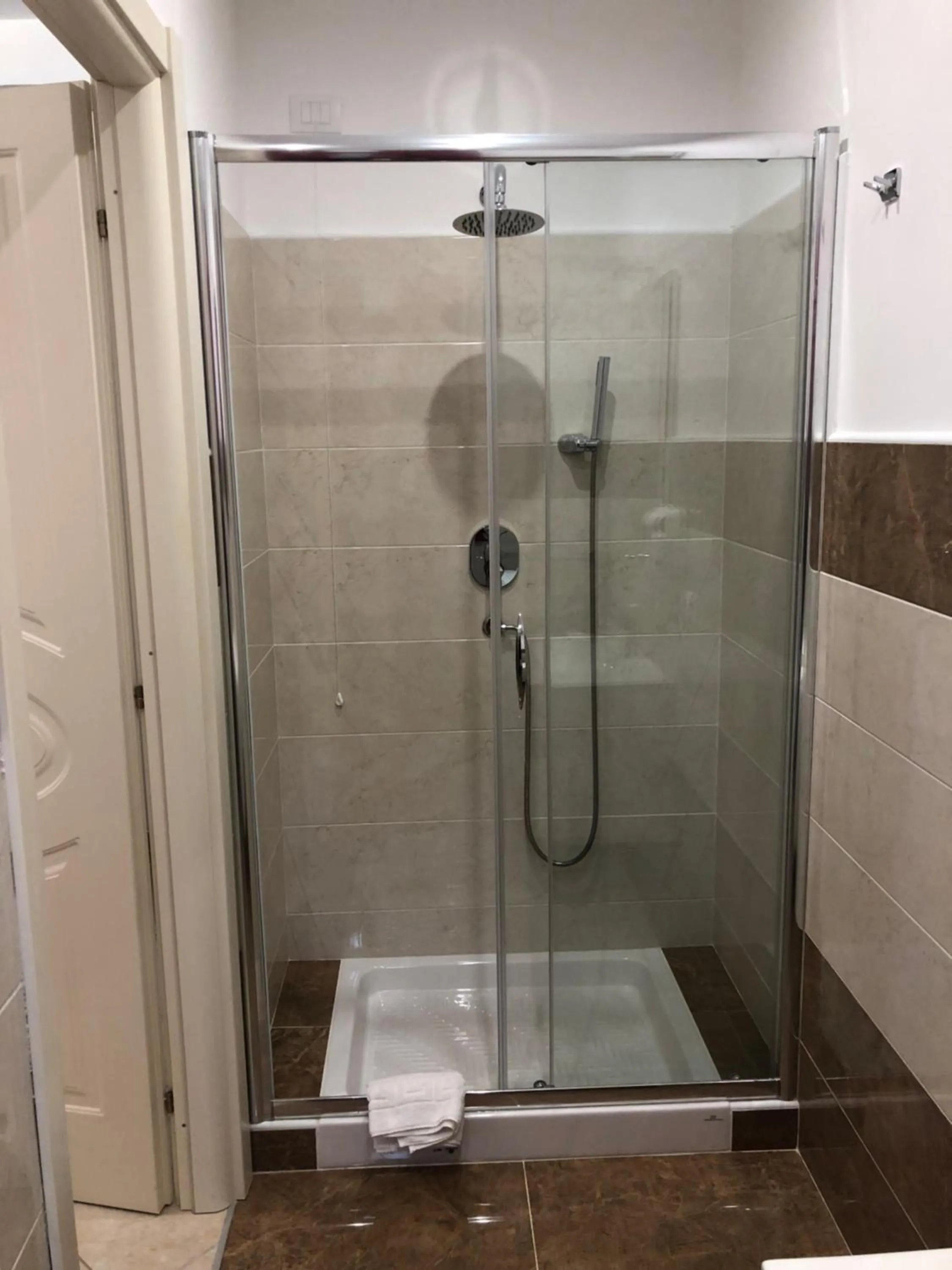 Shower in Residenza De luca B&B