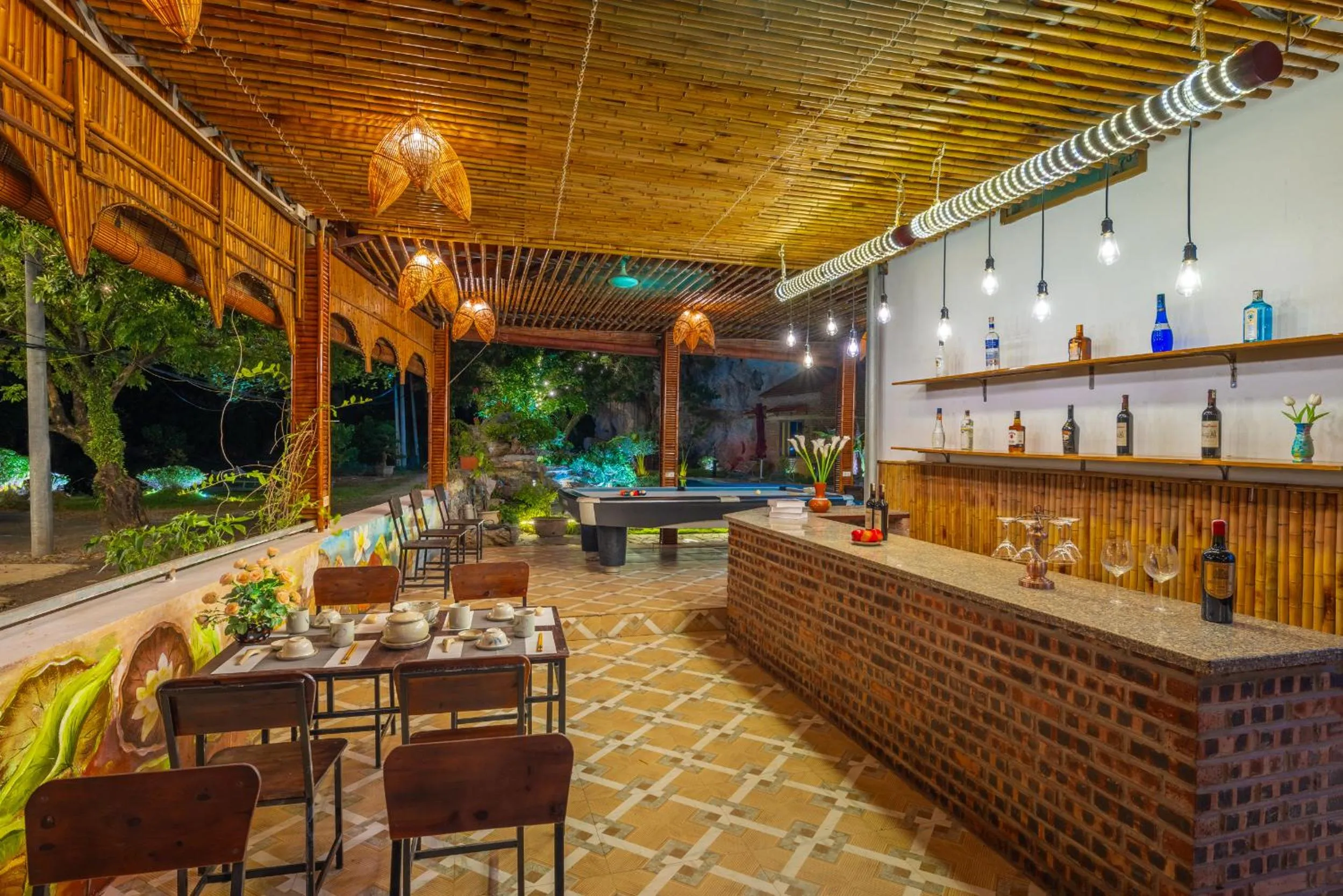 Restaurant/places to eat in Trang An Spring Garden Homestay