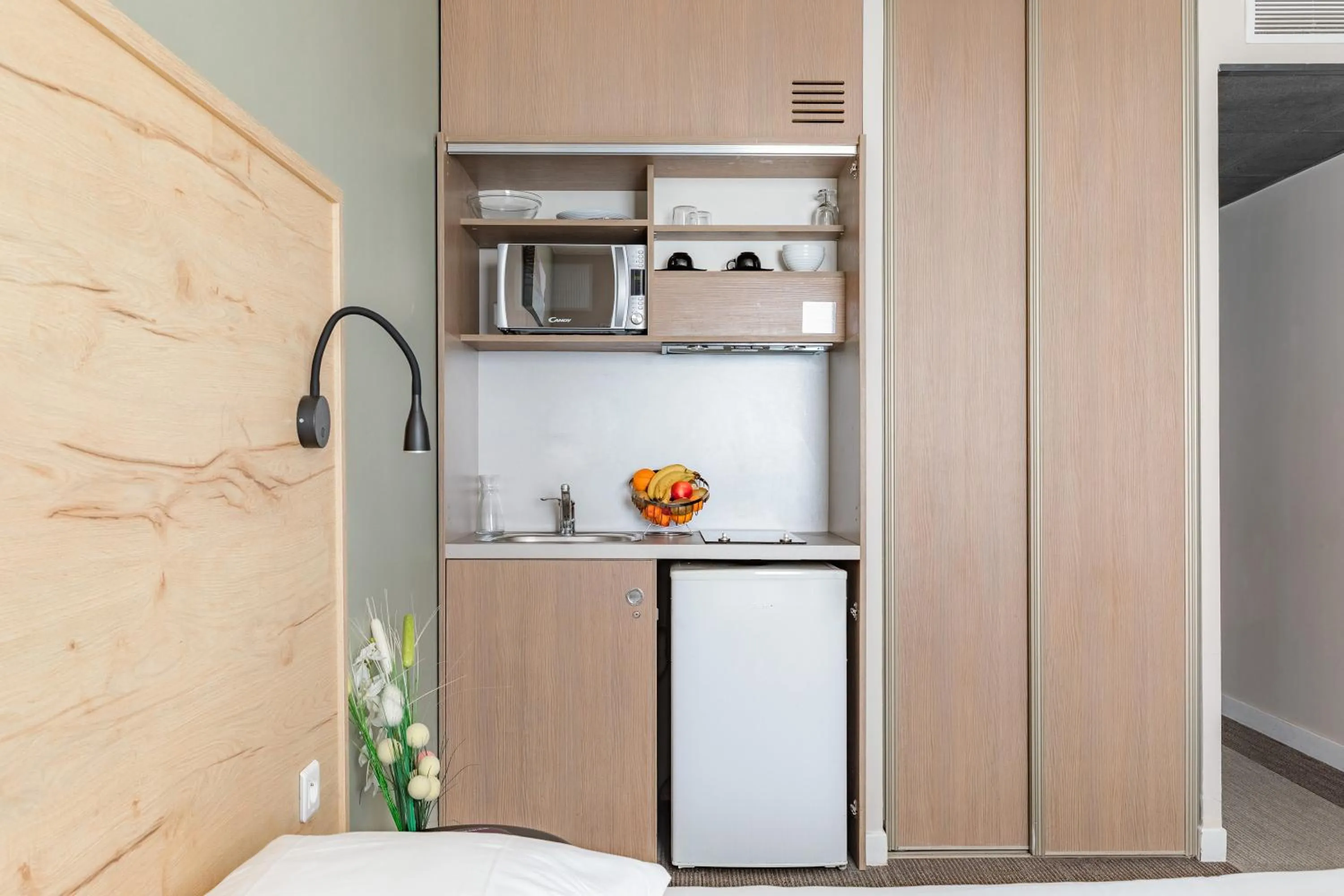 Kitchen or kitchenette in Appart'City Confort Marseille Centre Prado Vélodrome