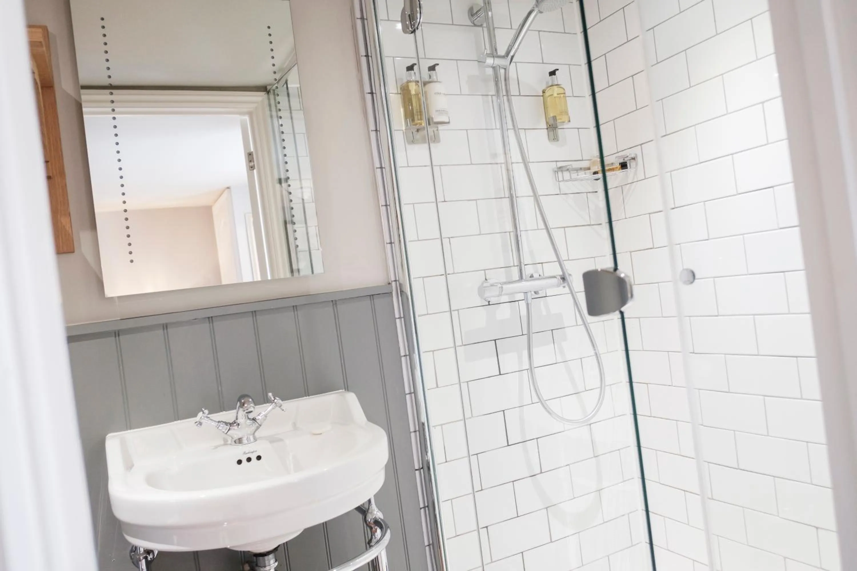 Bathroom in Hinds Head