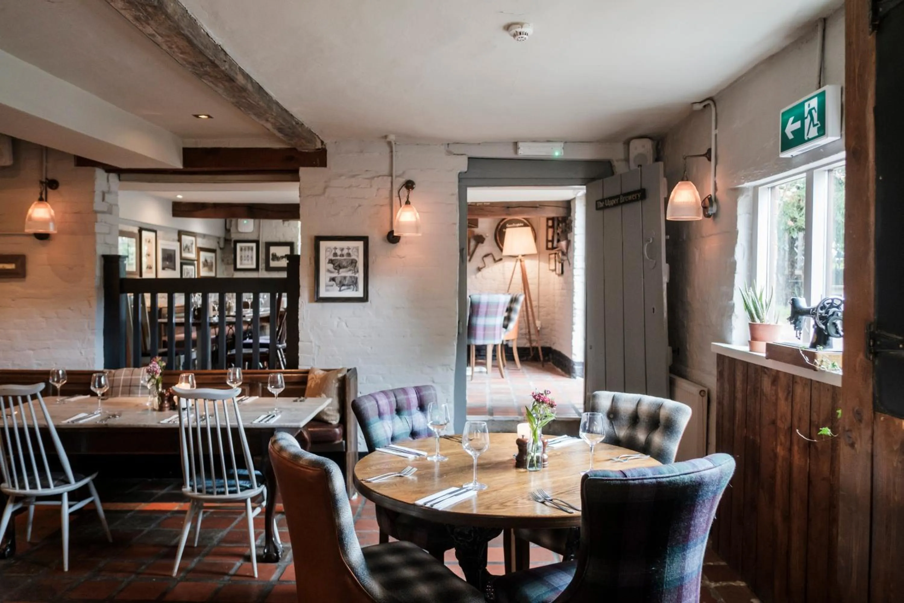 Restaurant/places to eat in Hinds Head