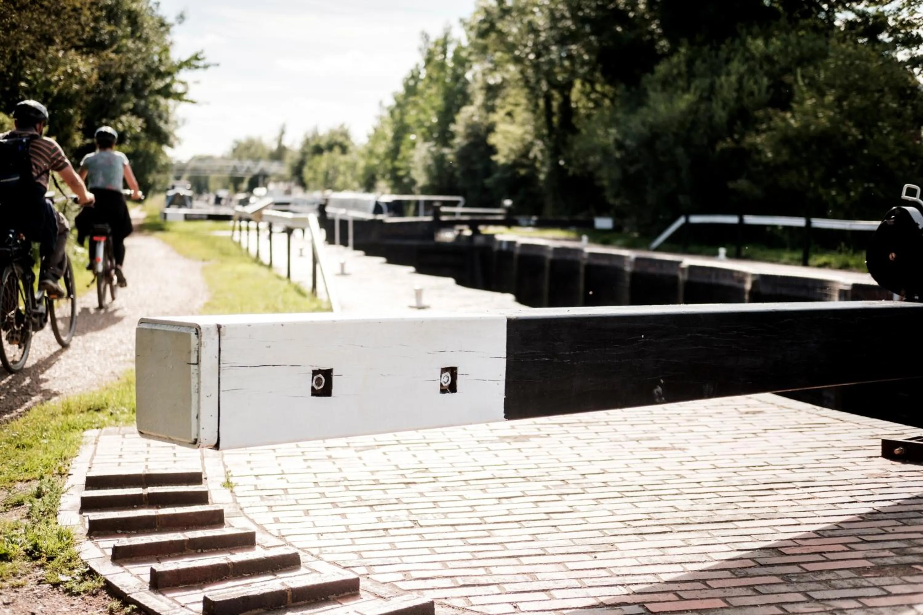 Nearby landmark in Hinds Head