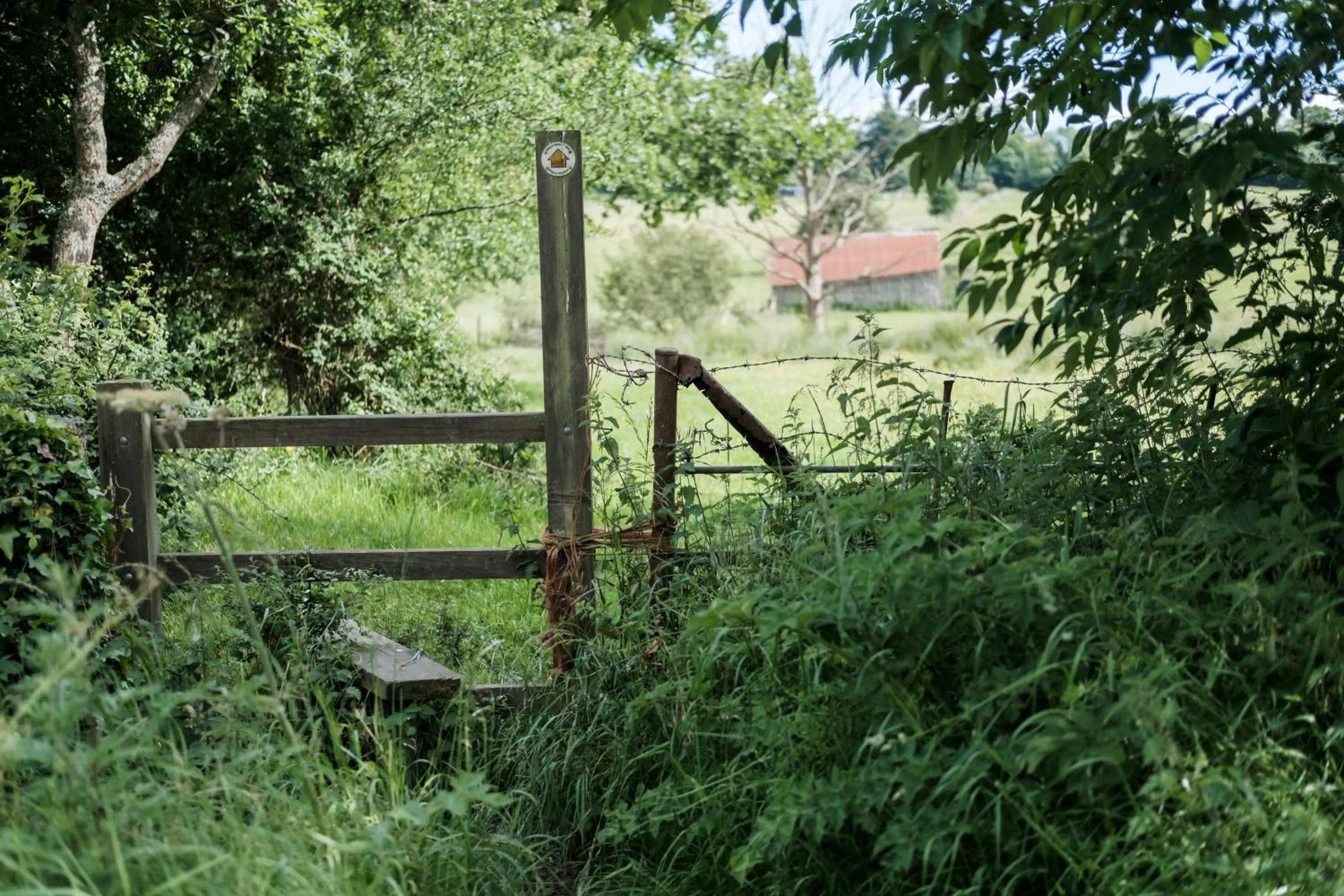 Neighbourhood in Hinds Head