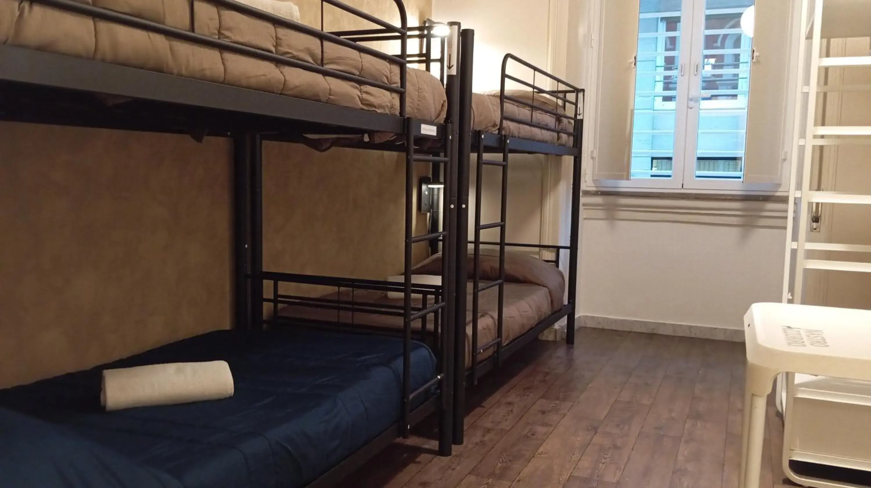 Bunk Bed in Mixed Dormitory Room in CconfortHotels Host Dolci Risvegli Bunk Bed in Mixed Dormitory Room in CconfortHotels Host Dolci Risvegli