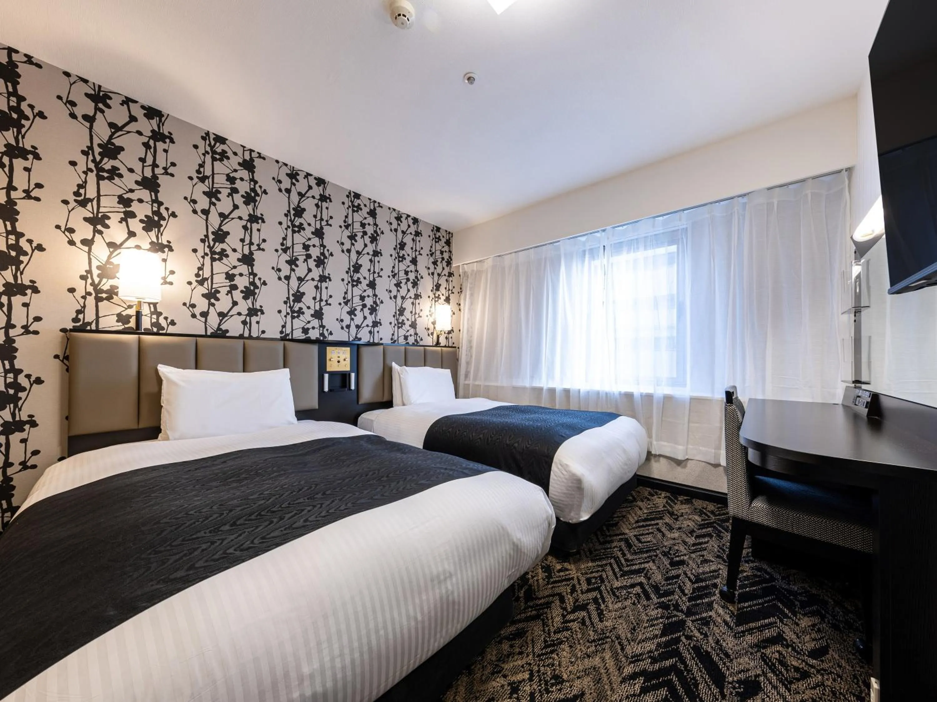 Photo of the whole room, Bed in APA Hotel Himeji Ekikita